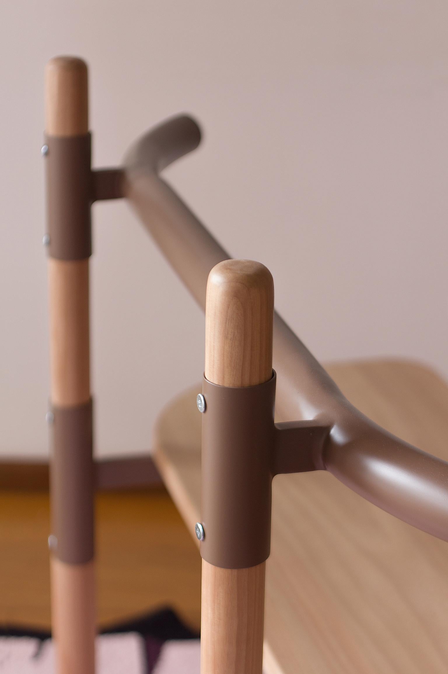 Handgefertigter PK14-Doppelstuhl mit Stahlstruktur und gedrechselten Holzbeinen von Paulo Kobylka im Angebot 4