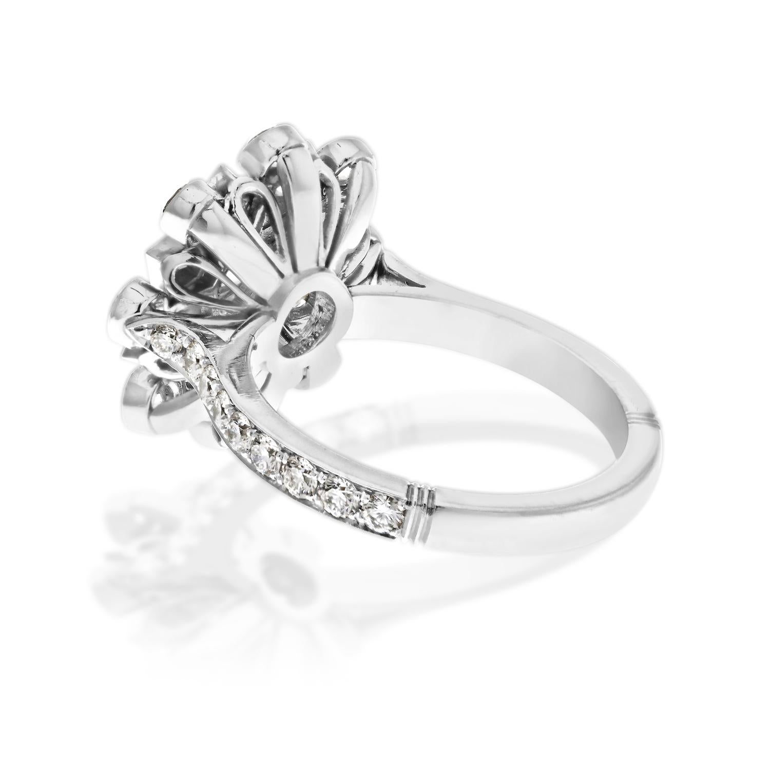 Round Cut Handmade Platinum 1.50cttw Ladies Diamond Snowflake Ring For Sale