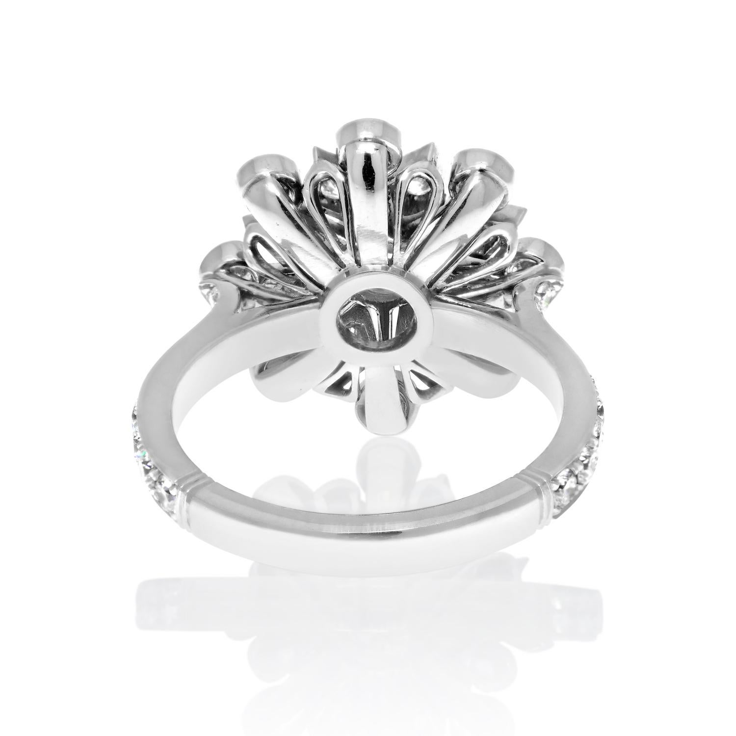Handmade Platinum 1.50cttw Ladies Diamond Snowflake Ring In New Condition For Sale In New York, NY