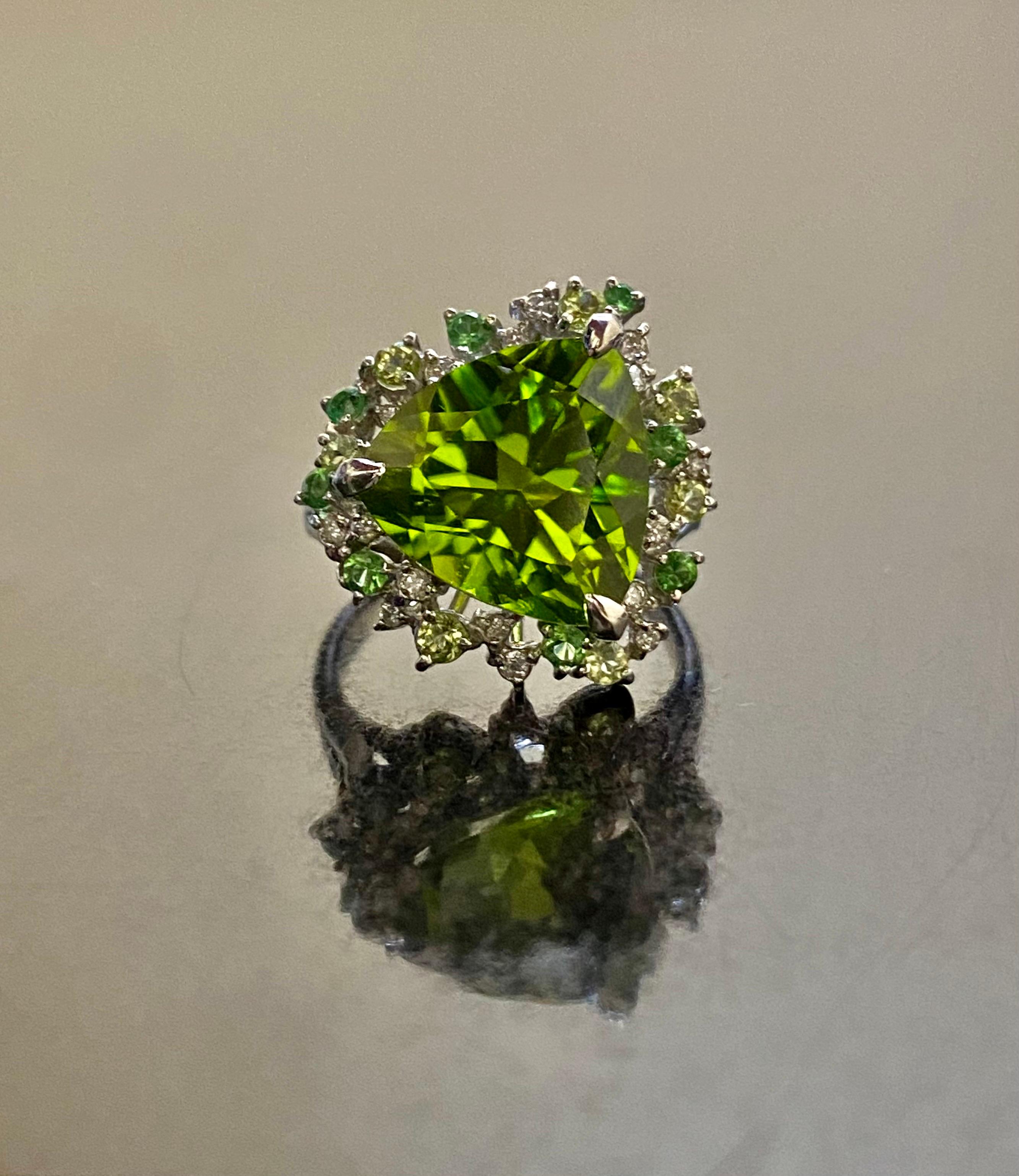 Handmade Platinum Diamond 8.43 Carat Trillion Peridot Engagement Ring In New Condition For Sale In Los Angeles, CA