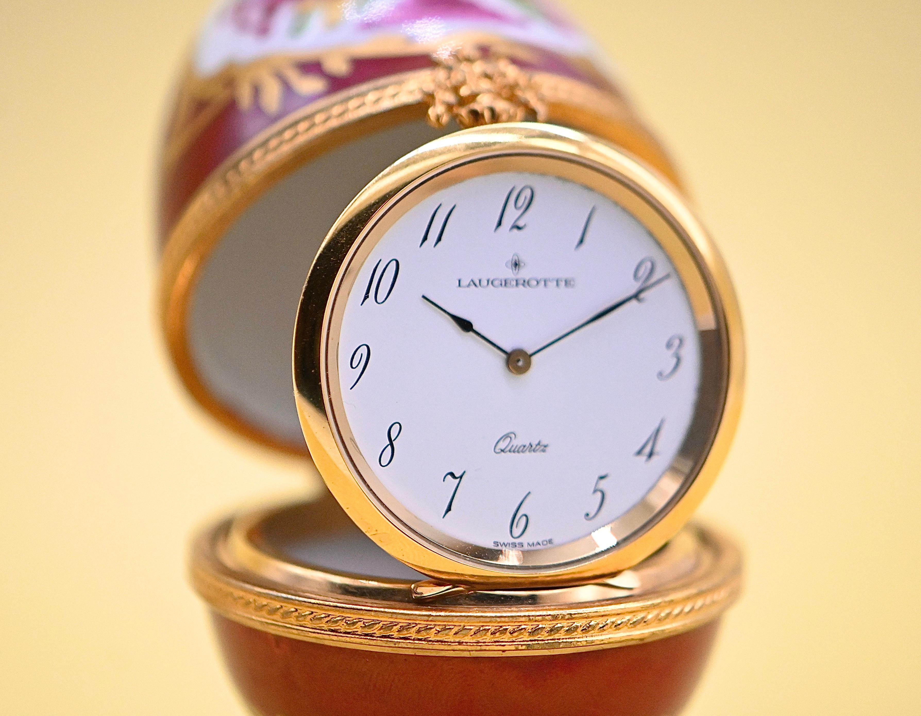 Handmade Porcelain Egg Clock In New Condition For Sale In Vannes, FR