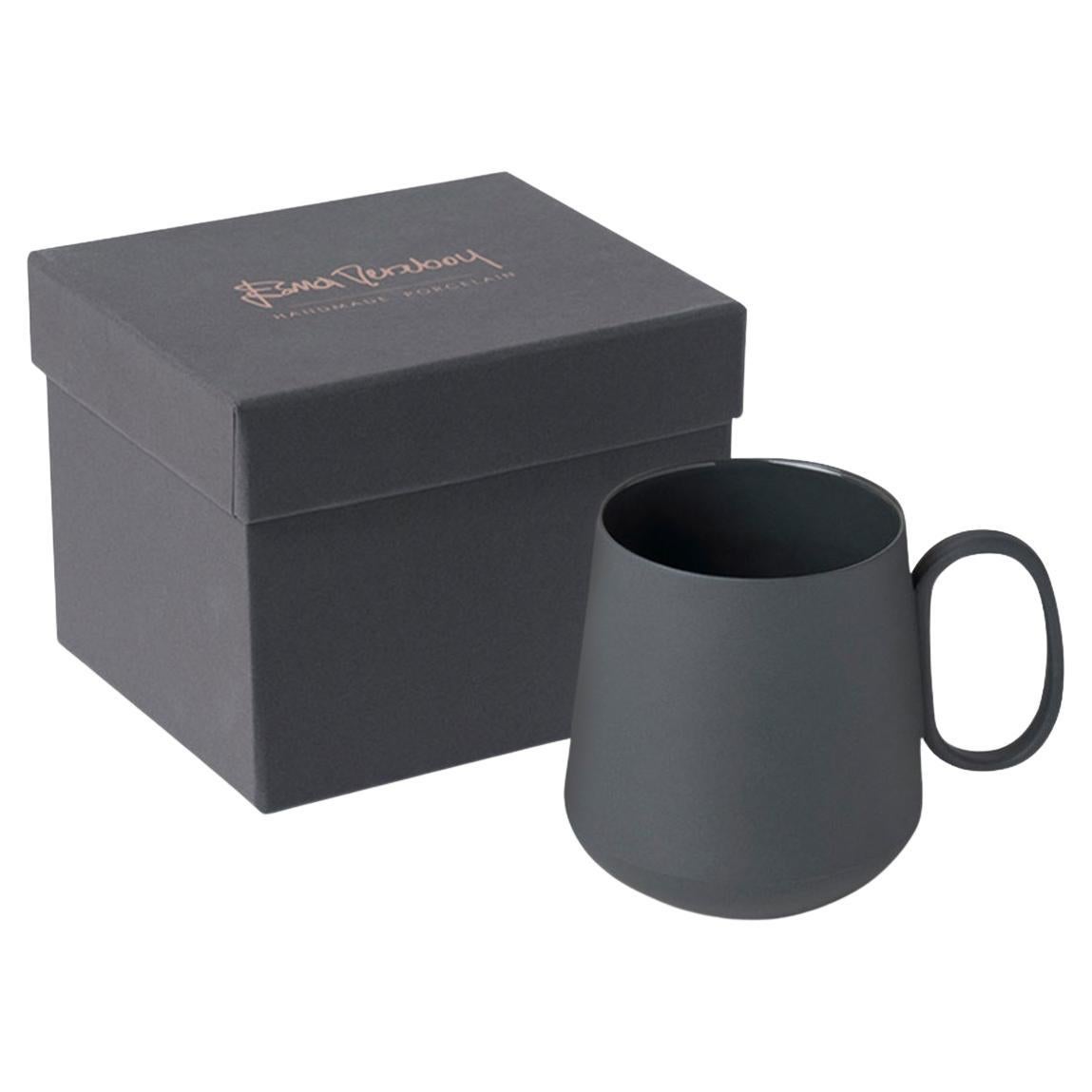 Porcelana hecha a mano  Taza -  Negro   Colección Esma Dereboy Tube