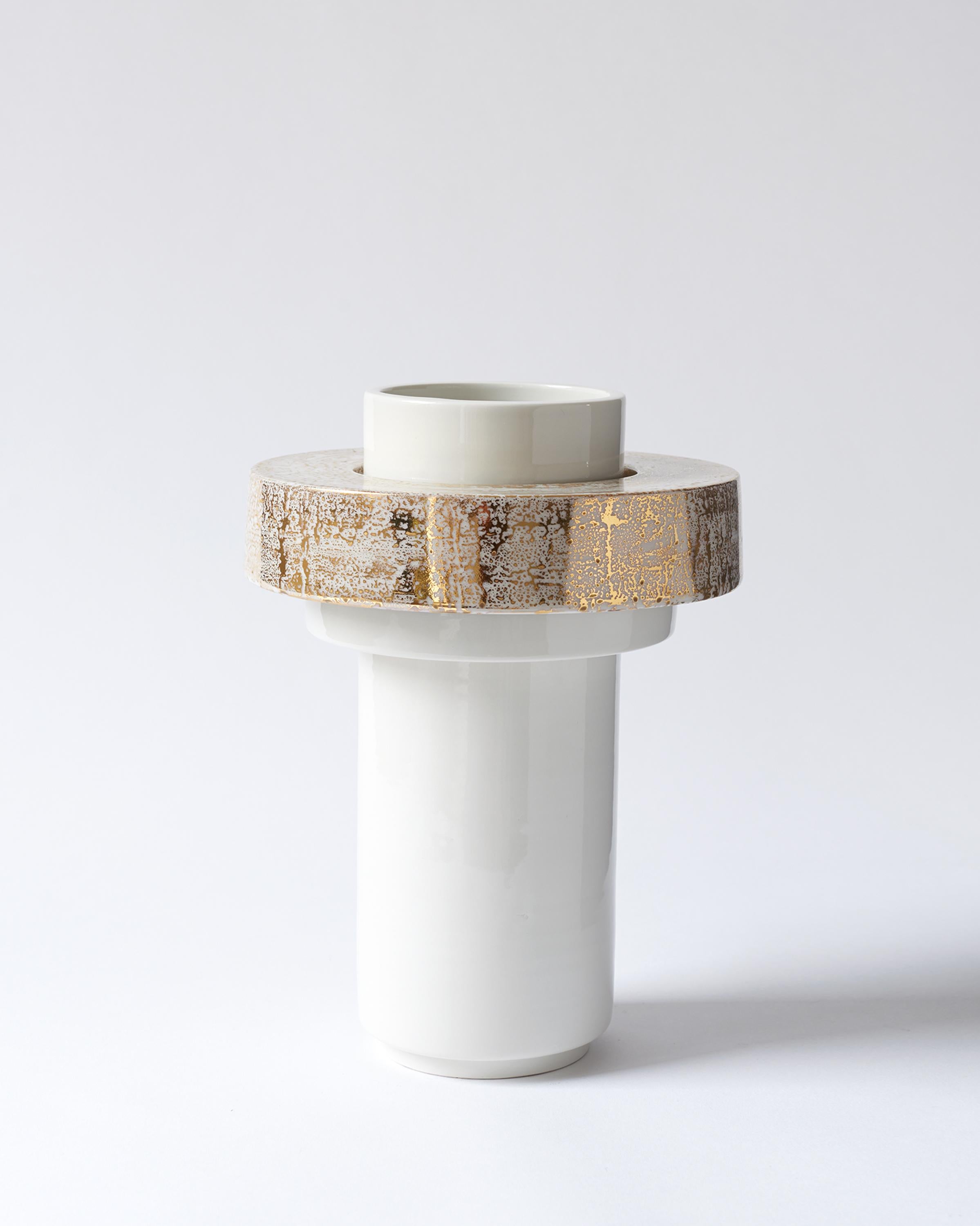 Modern Handmade Porcelain Vase with 24-Karat Gold, Pattern, Contemporary, Minimal For Sale