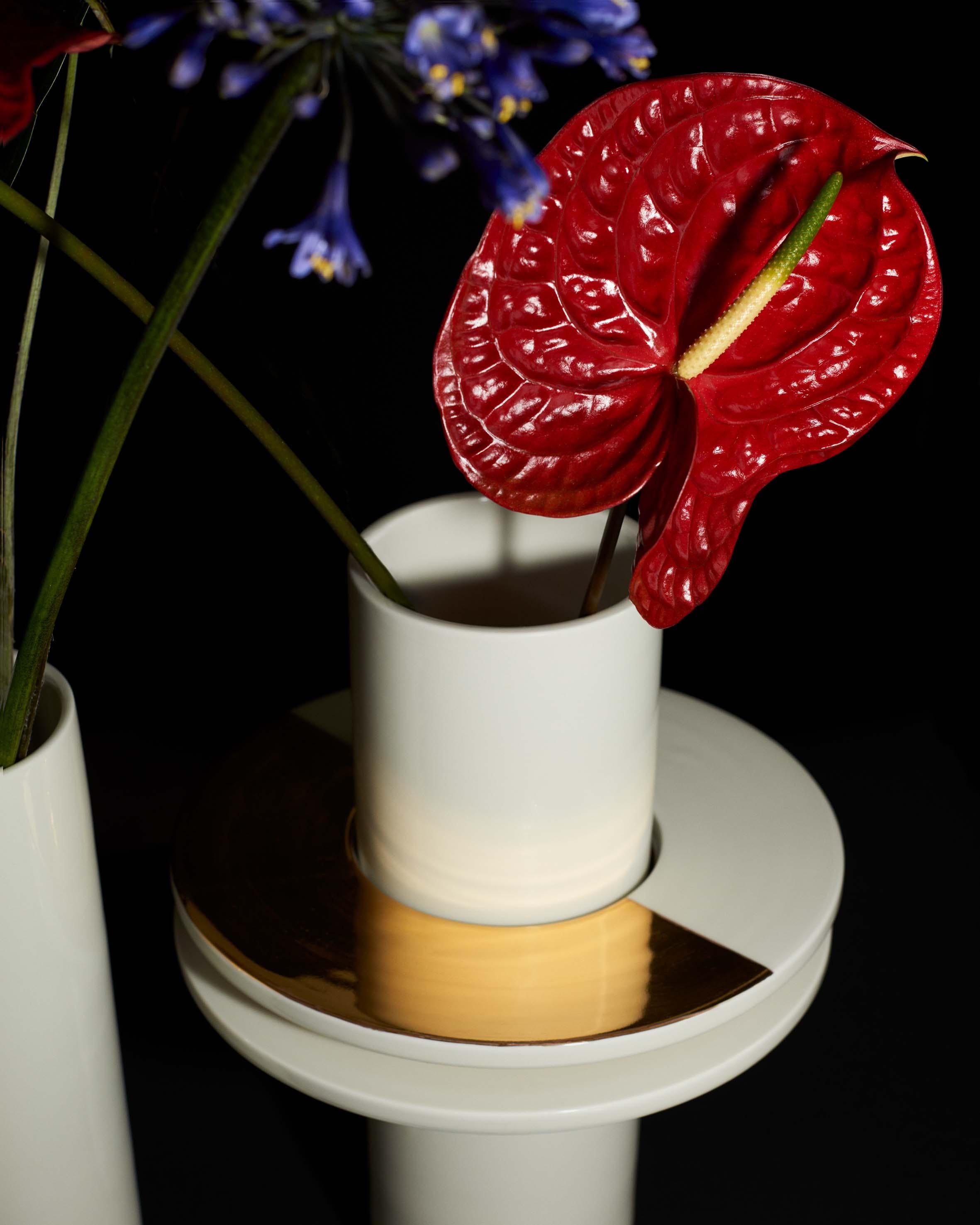 Modern Handmade Porcelain Vase with 24k Gold, Modular, Contemporary, Minimalist  For Sale