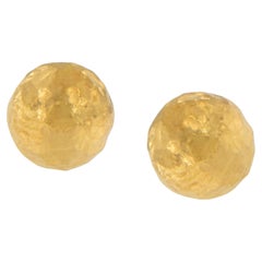 Boucles d'oreilles boules martelées en or jaune 24 carats faites à la main 