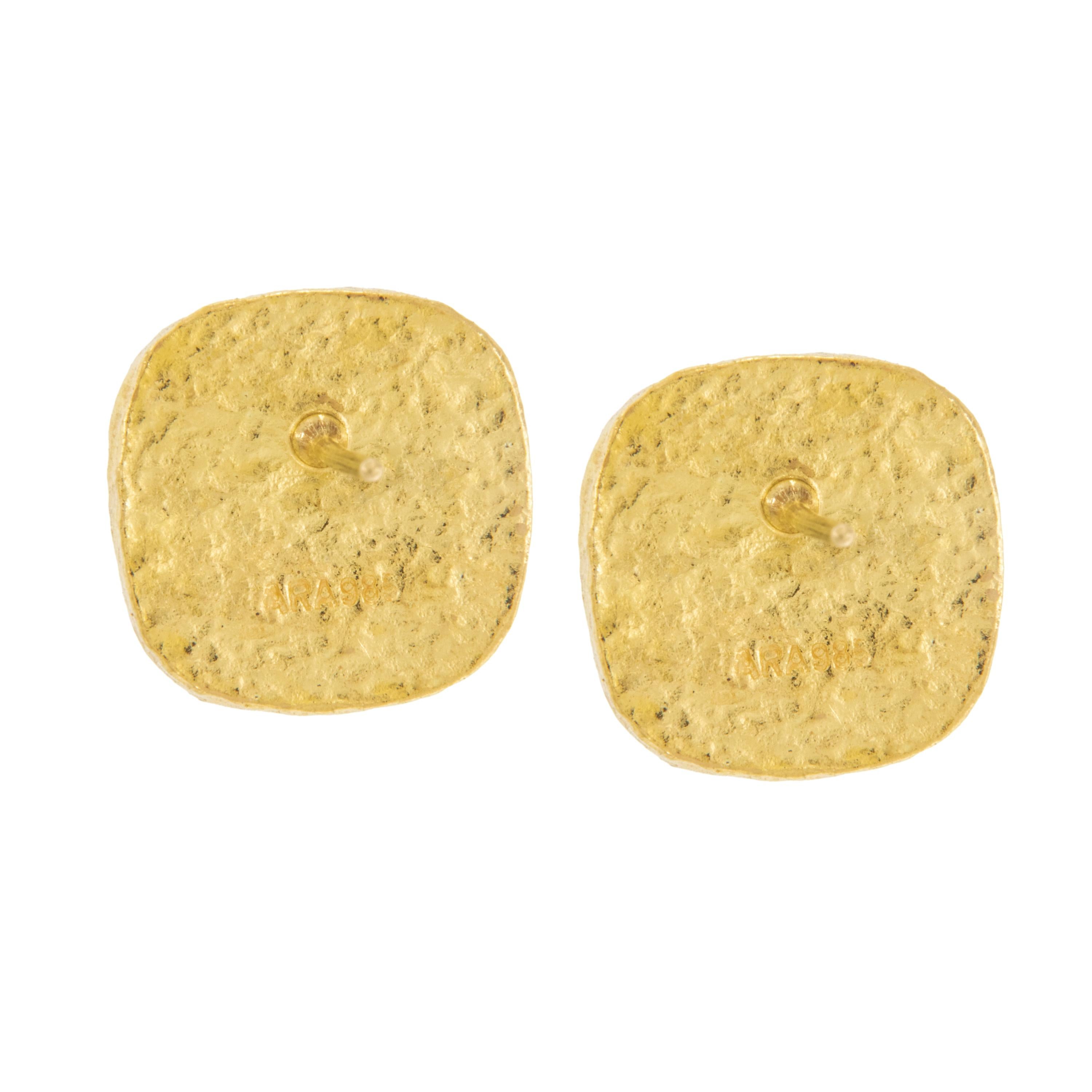 Handmade Pure 24 Karat Yellow Gold Hammered Square Stud Earrings In New Condition For Sale In Troy, MI