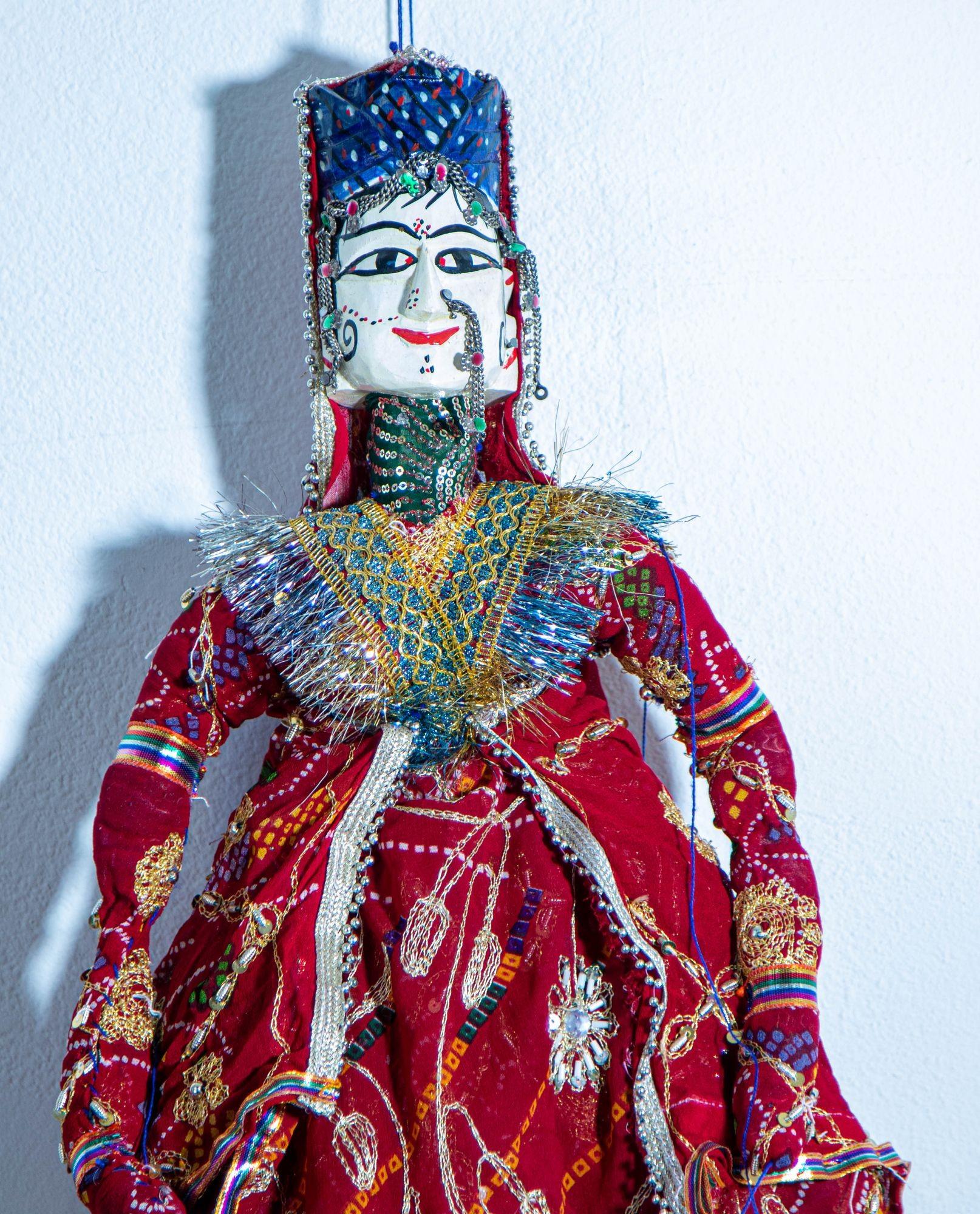 Handmade Rajasthani Kathputli Dancing Puppet Couple Jaipur India 1950s For Sale 4