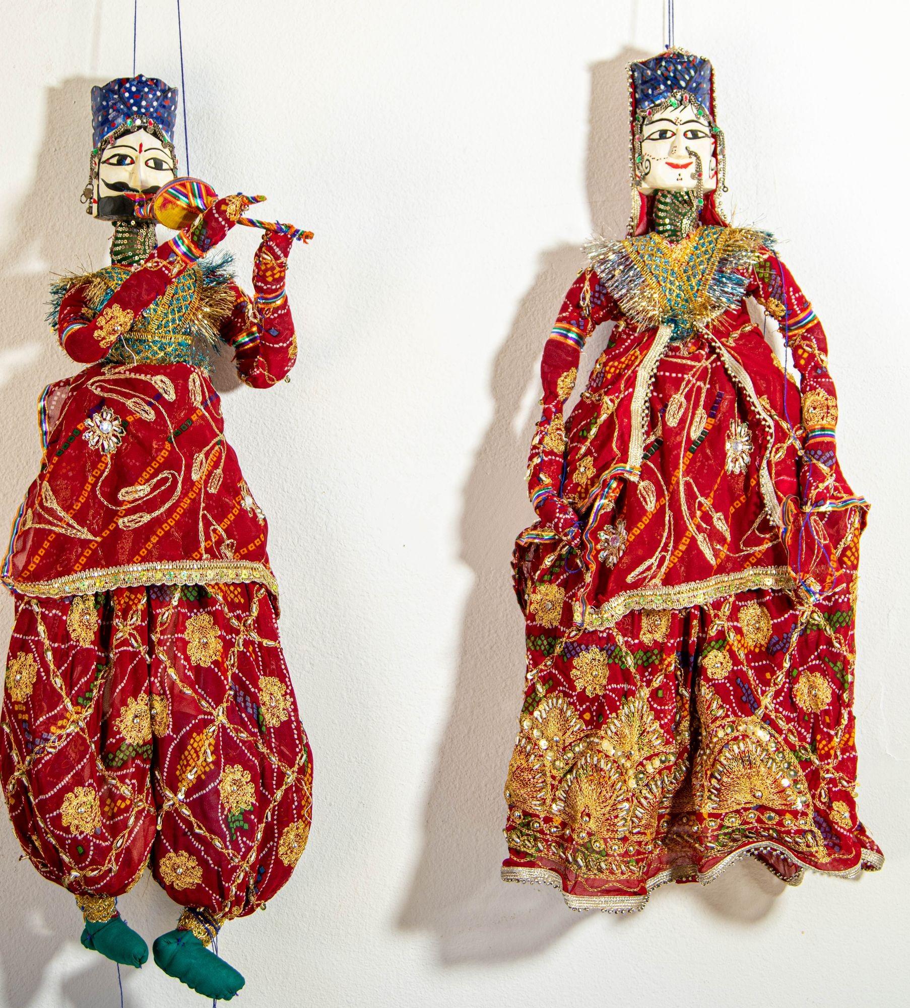 Handmade Rajasthani Kathputli Dancing Puppet Couple Jaipur India 1950s For Sale 11