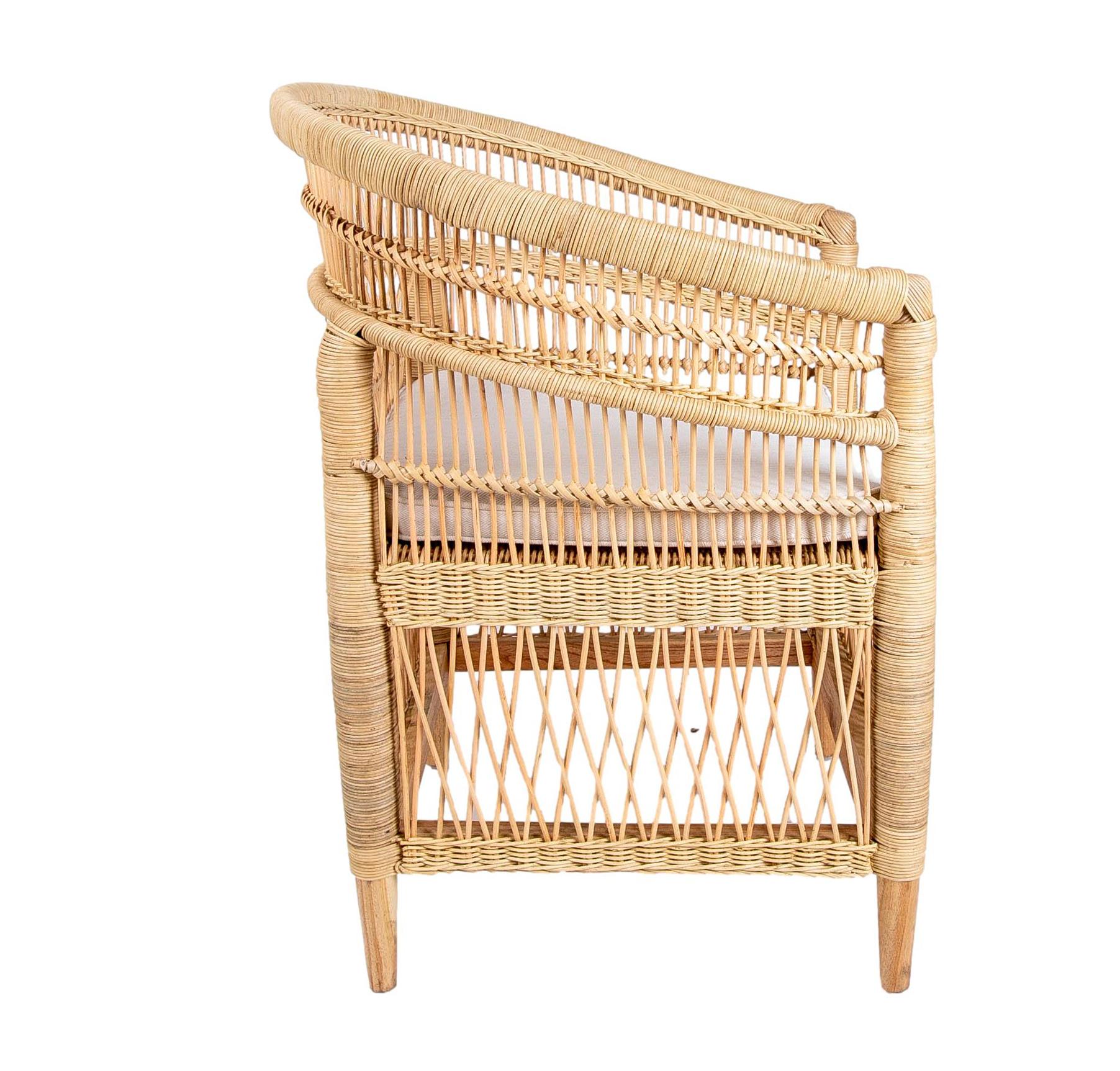 Handgefertigter Sessel aus Rattan und Holz im Zustand „Gut“ im Angebot in Marbella, ES