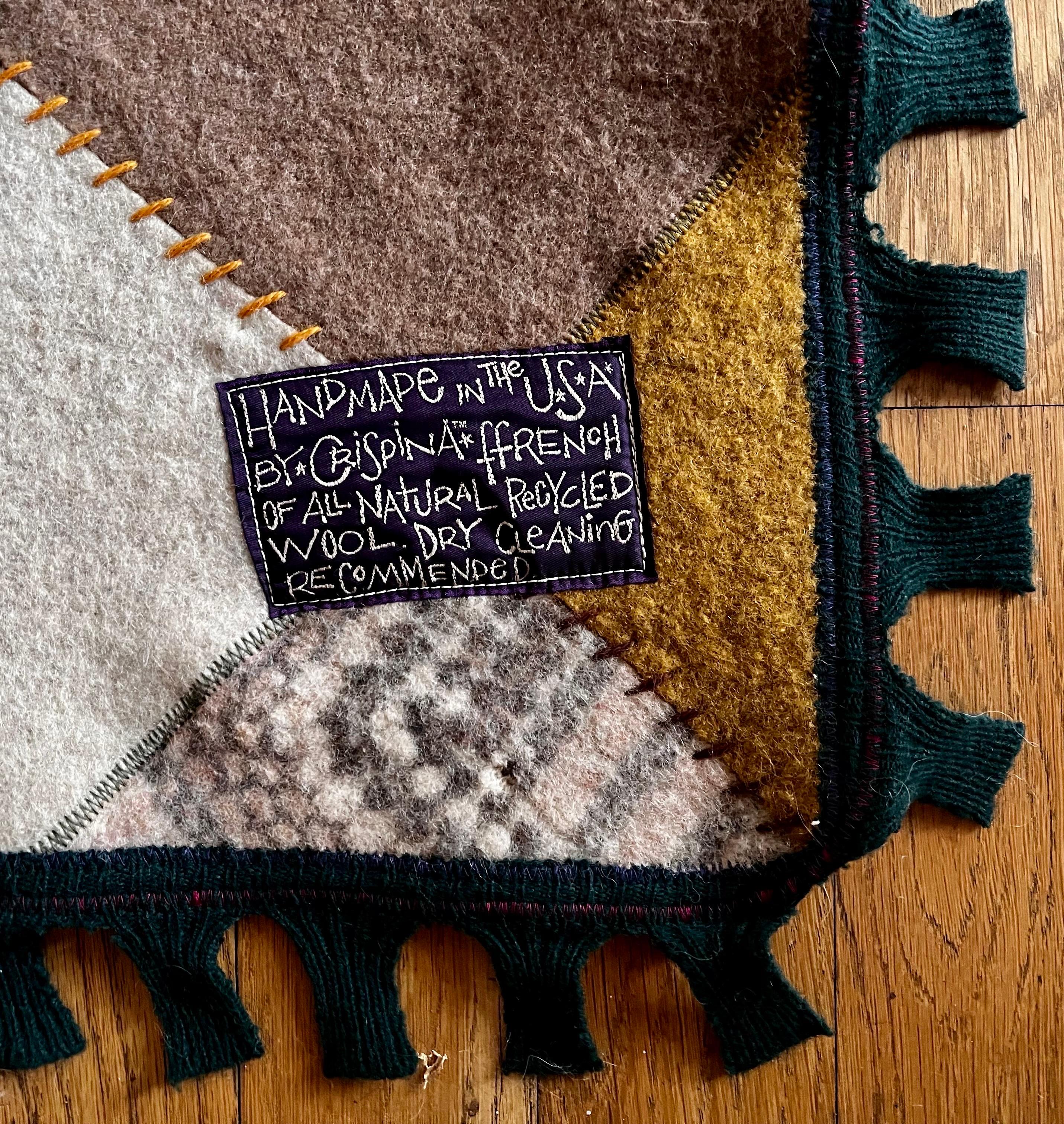 Handgefertigte Wollpullover-Wurfdecke aus recycelter Wolle von Crispina Ffrench, USA im Angebot 5