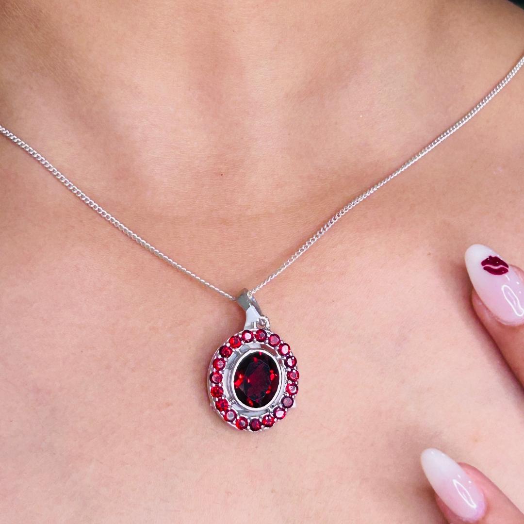 Handmade Red Garnet Oval Shape Pendant in 925 Sterling Silver for Her For Sale 2
