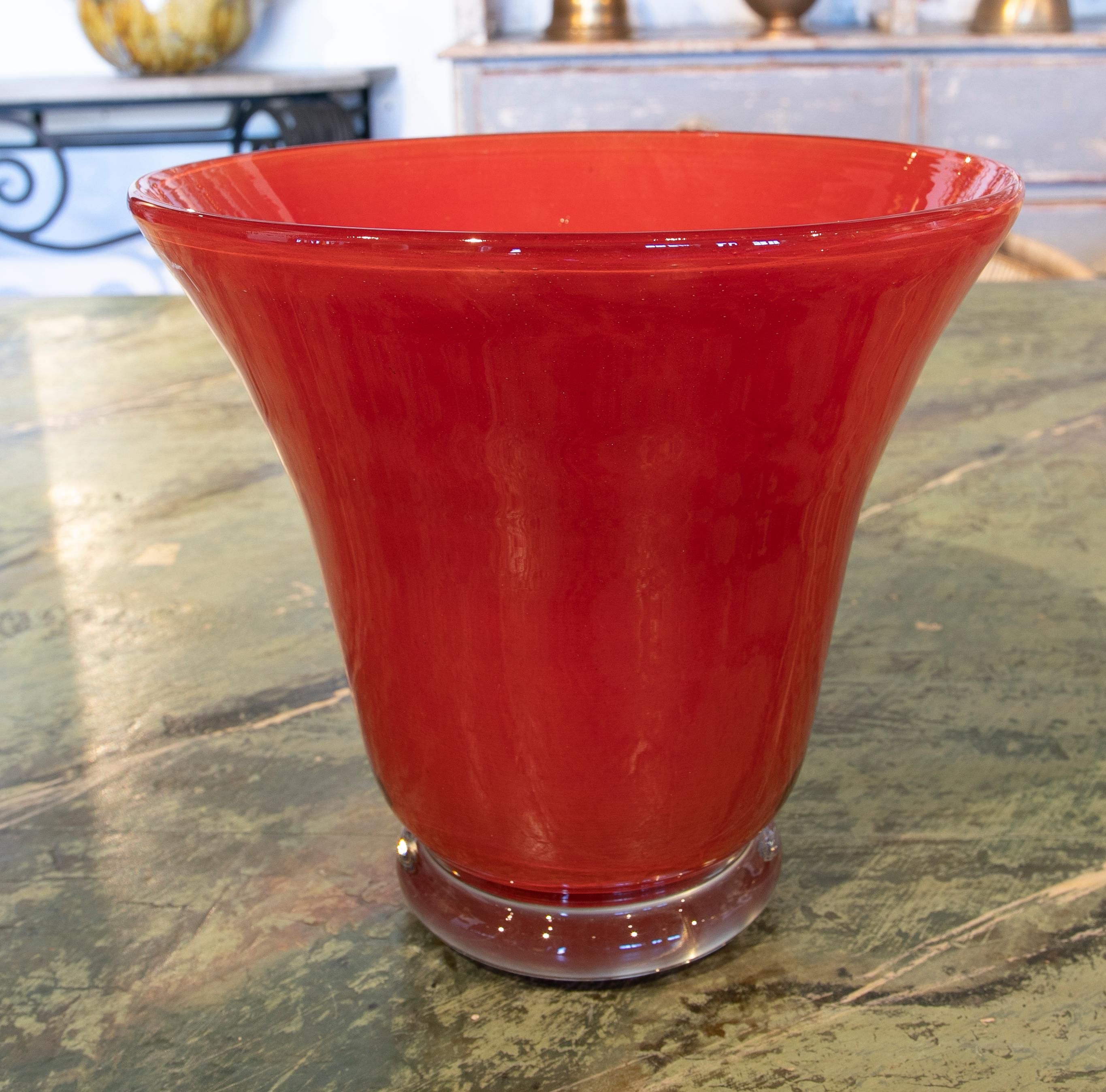 Vase en verre rouge fait à la main et signé par Henry Dean Bon état - En vente à Marbella, ES