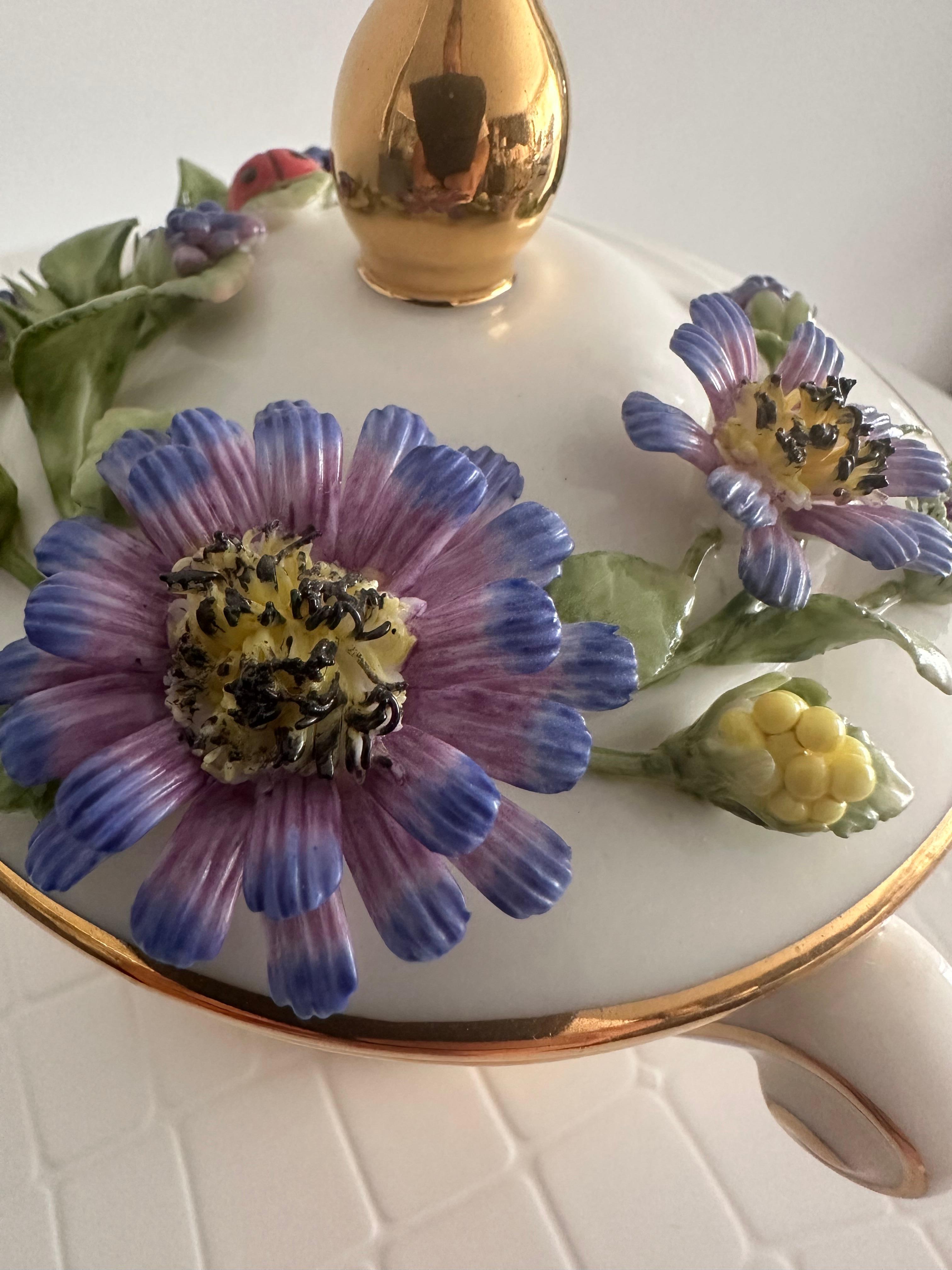 Handgefertigte Relief Gießen Porzellan Dekorative Brombeeren Design Zuckerdose im Angebot 4