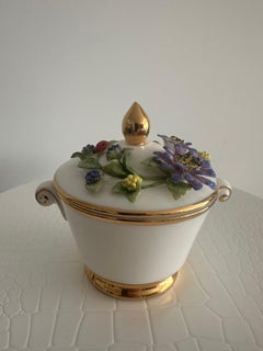 Handmade Relief Moulding Porcelain Decorative Blackberries Design Sugar Bowl