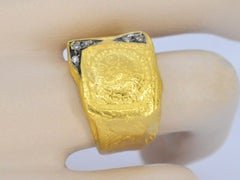 Handgefertigter Ring mit Diamanten