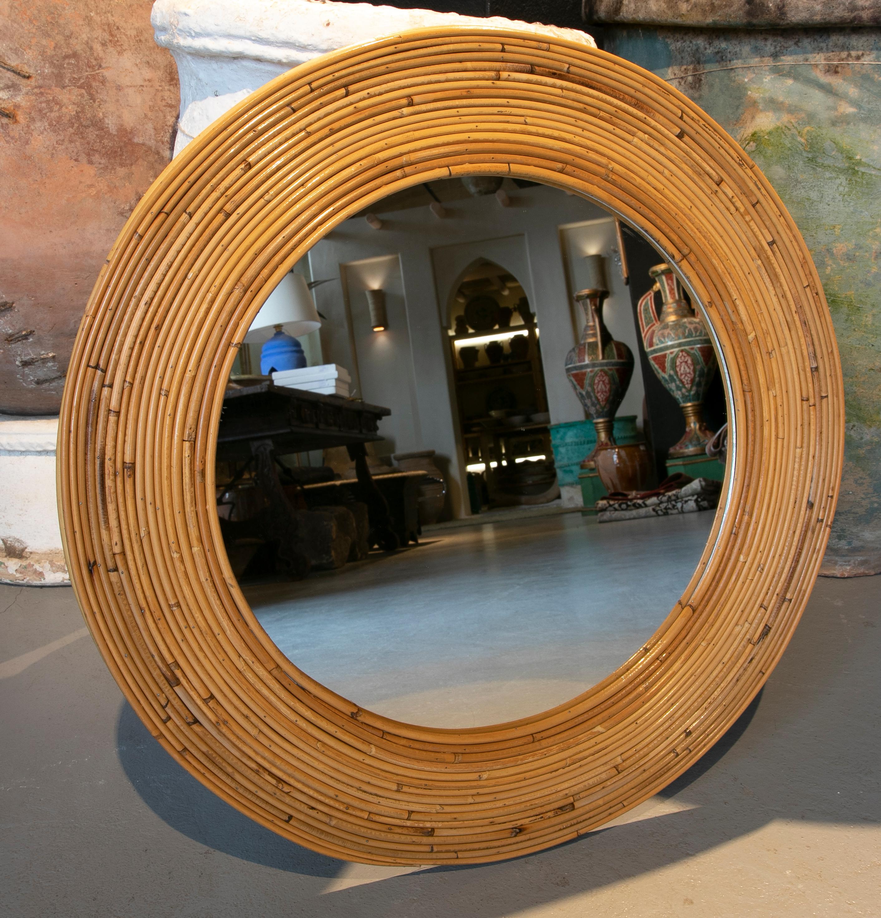 Espagnol Miroir rond en bambou fait main en vente