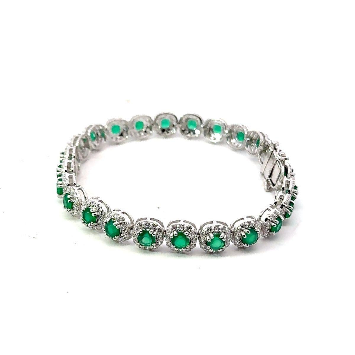 Women's Handmade Round Cut Emerald Tennis Bracelet in 925 Silver Bracelet for Graduate For Sale