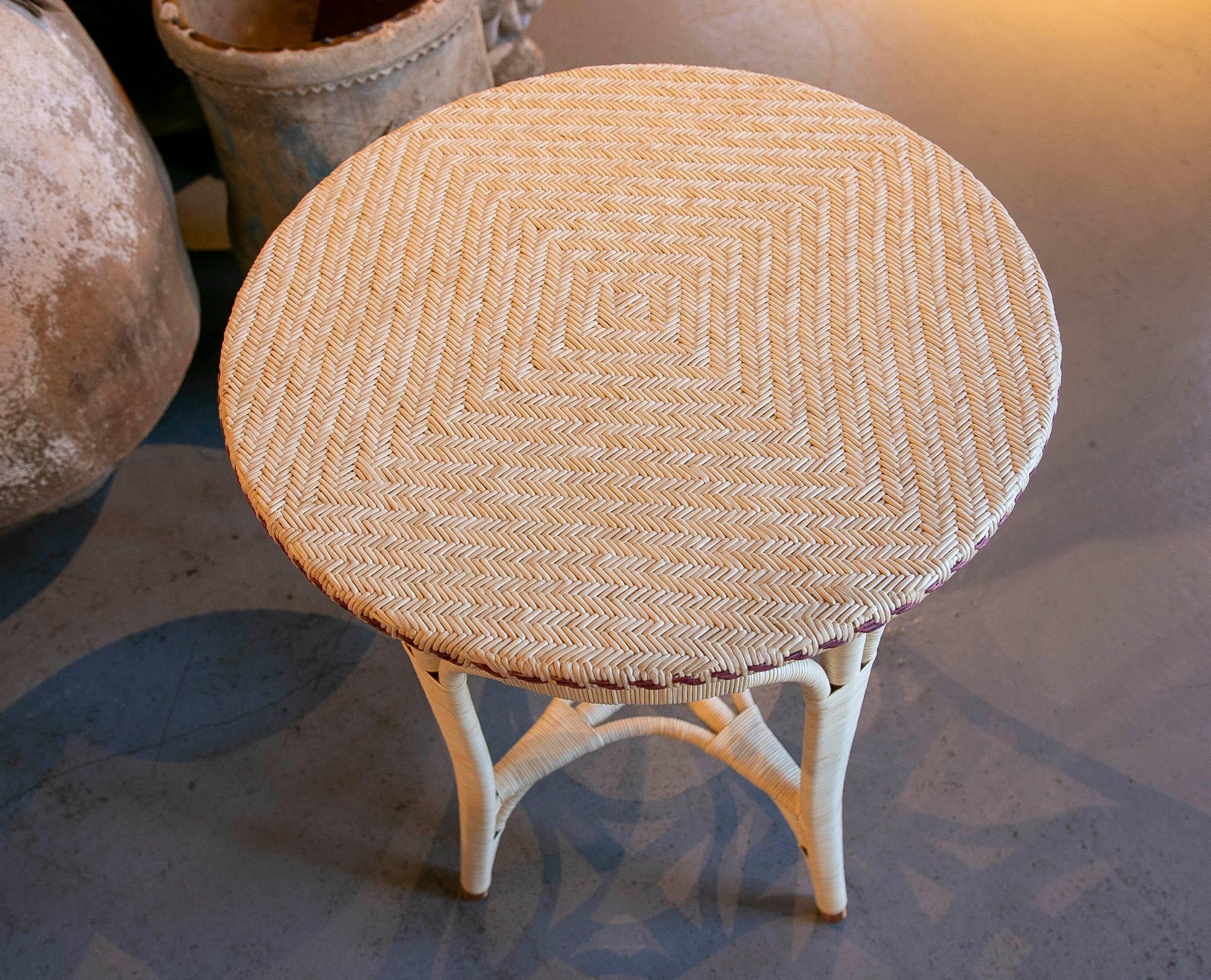 Handmade Round Wicker Side Table with brown Border  For Sale 9