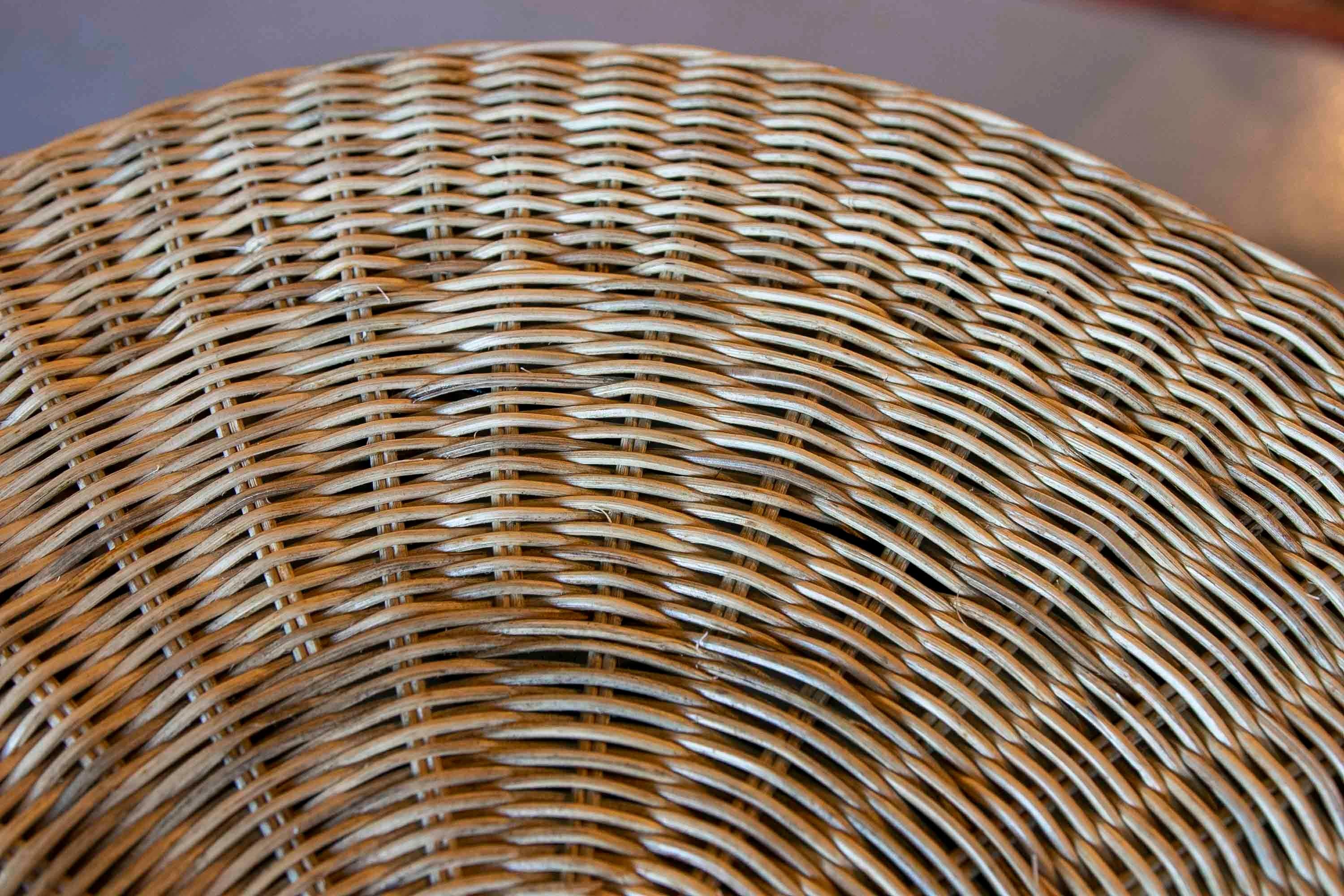 Handmade Round Wicker Side Table with Slings at the Bottom For Sale 7