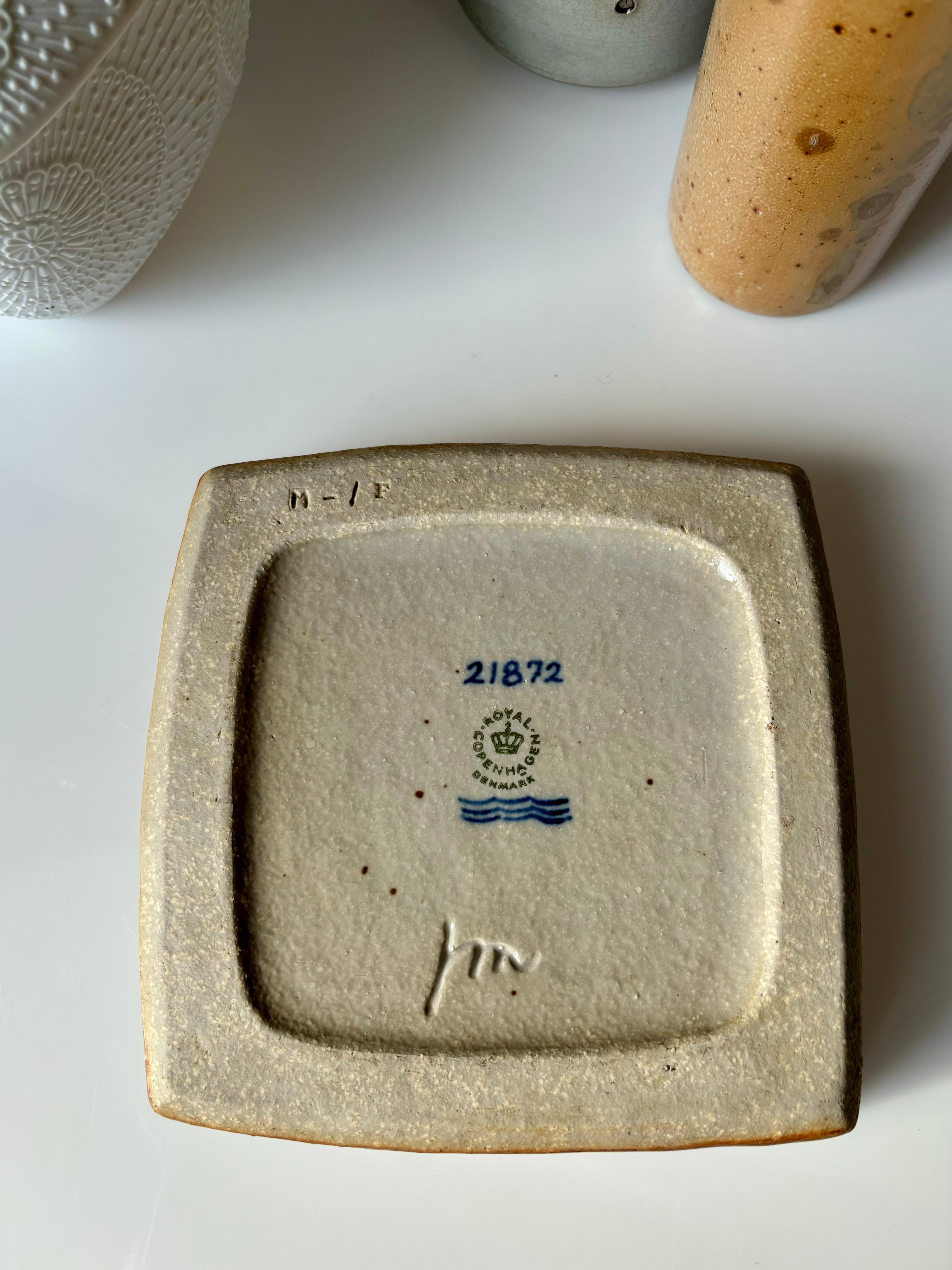 Handmade Royal Copenhagen Sung Glazed Stoneware Vide-Poche, 1960s  For Sale 3