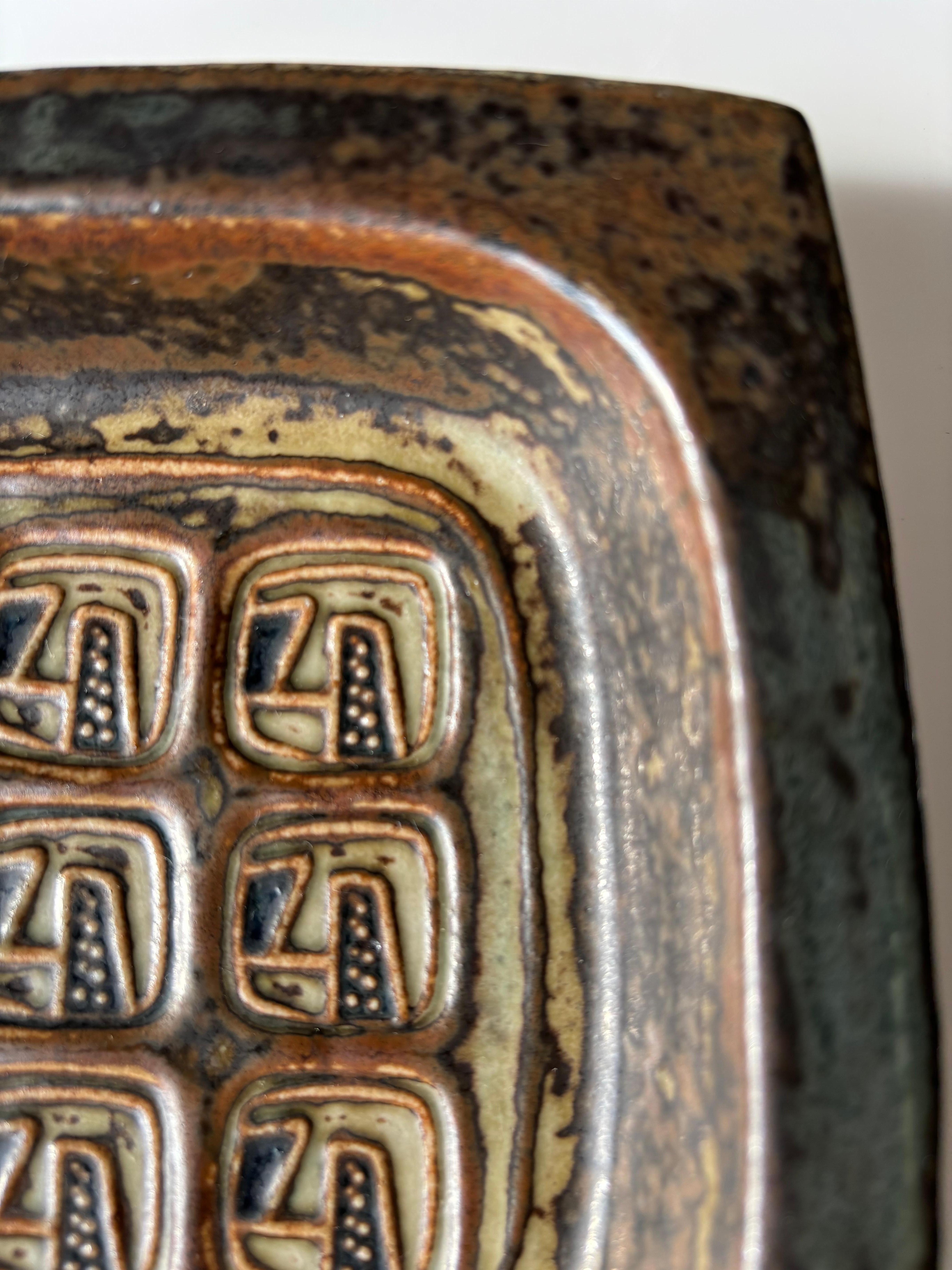 Hand-Carved Handmade Royal Copenhagen Sung Glazed Stoneware Vide-Poche, 1960s