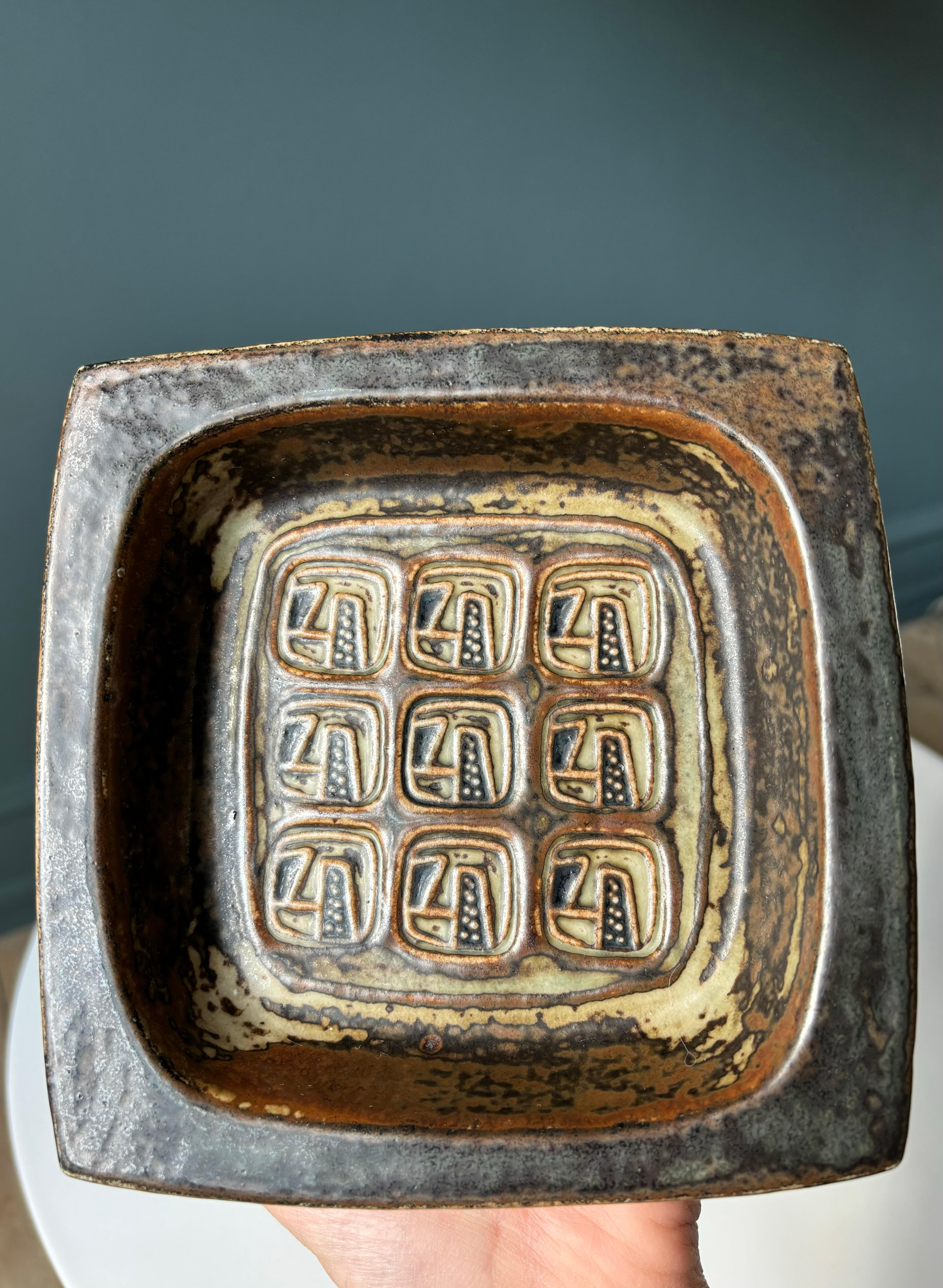 Handmade Royal Copenhagen Sung Glazed Stoneware Vide-Poche, 1960s 2