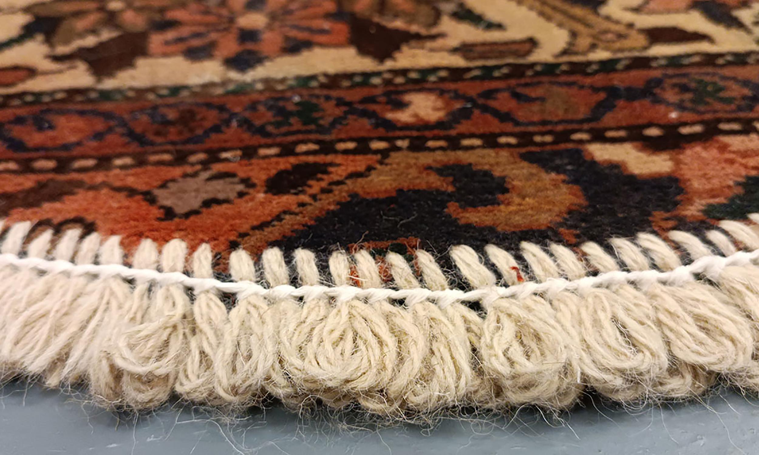 Handmade Rug Doormat Floral Rug Half Circular Interior Carpet Mat Entrance Way In Excellent Condition For Sale In Wembley, GB