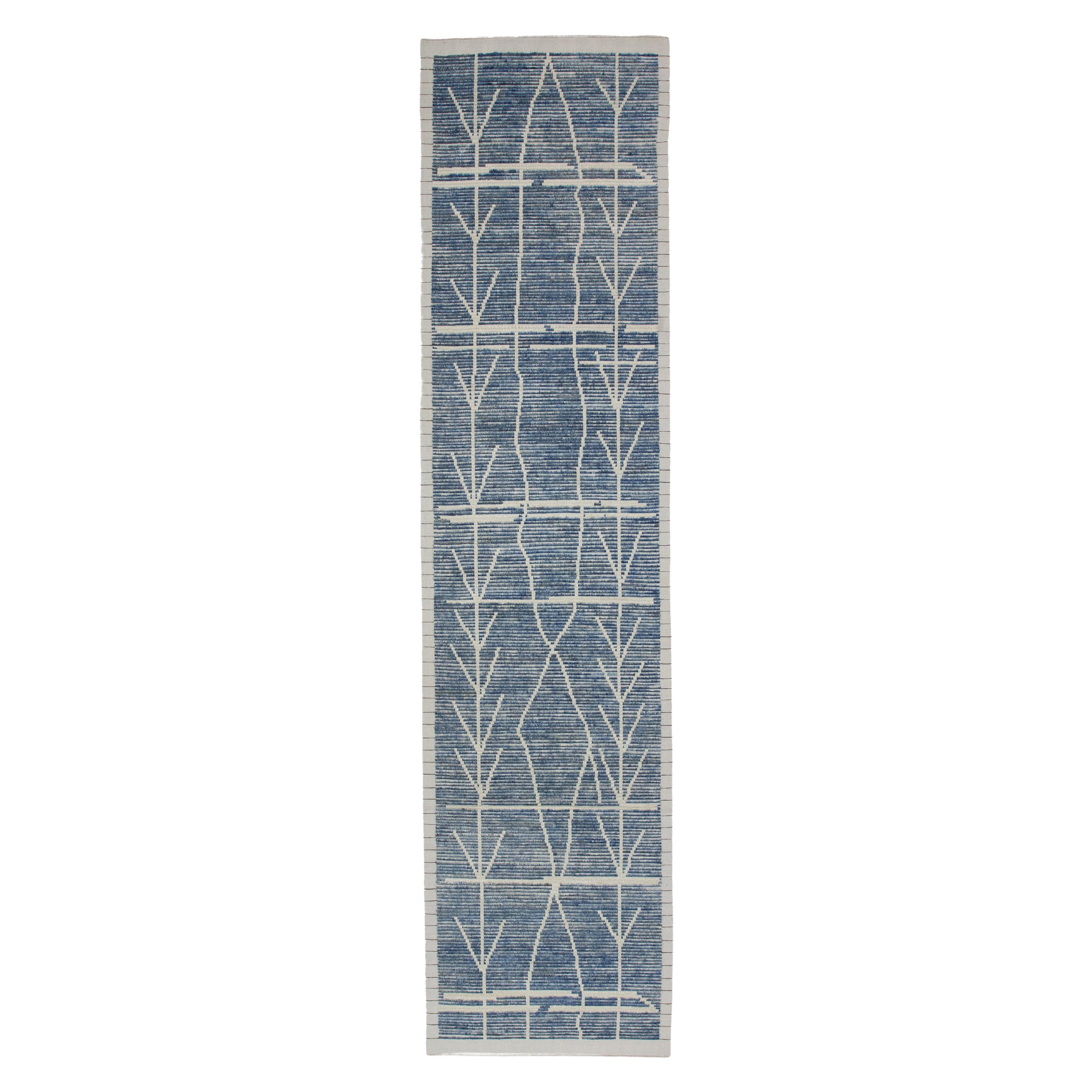 Tappeto fatto a mano Stile marocchino moderno Tappeto runner blu tessuto a mano 3'2" X 12'6"