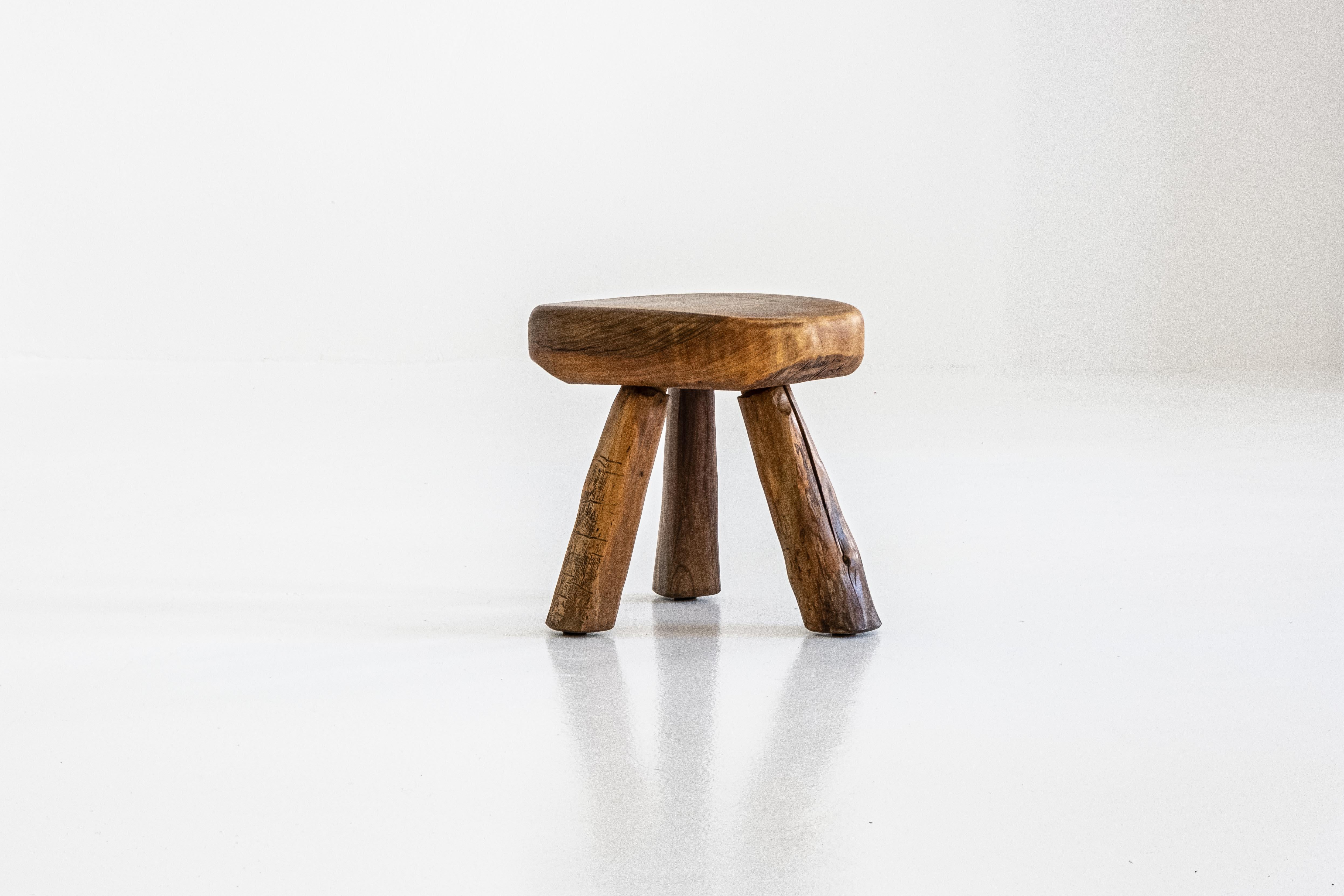 tripod stool wood