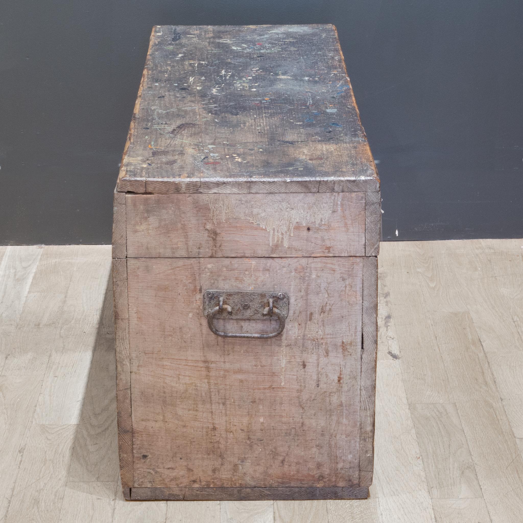 Handmade Rustic Tool Chest with Antique Pad Lock, circa 1920 In Good Condition In San Francisco, CA