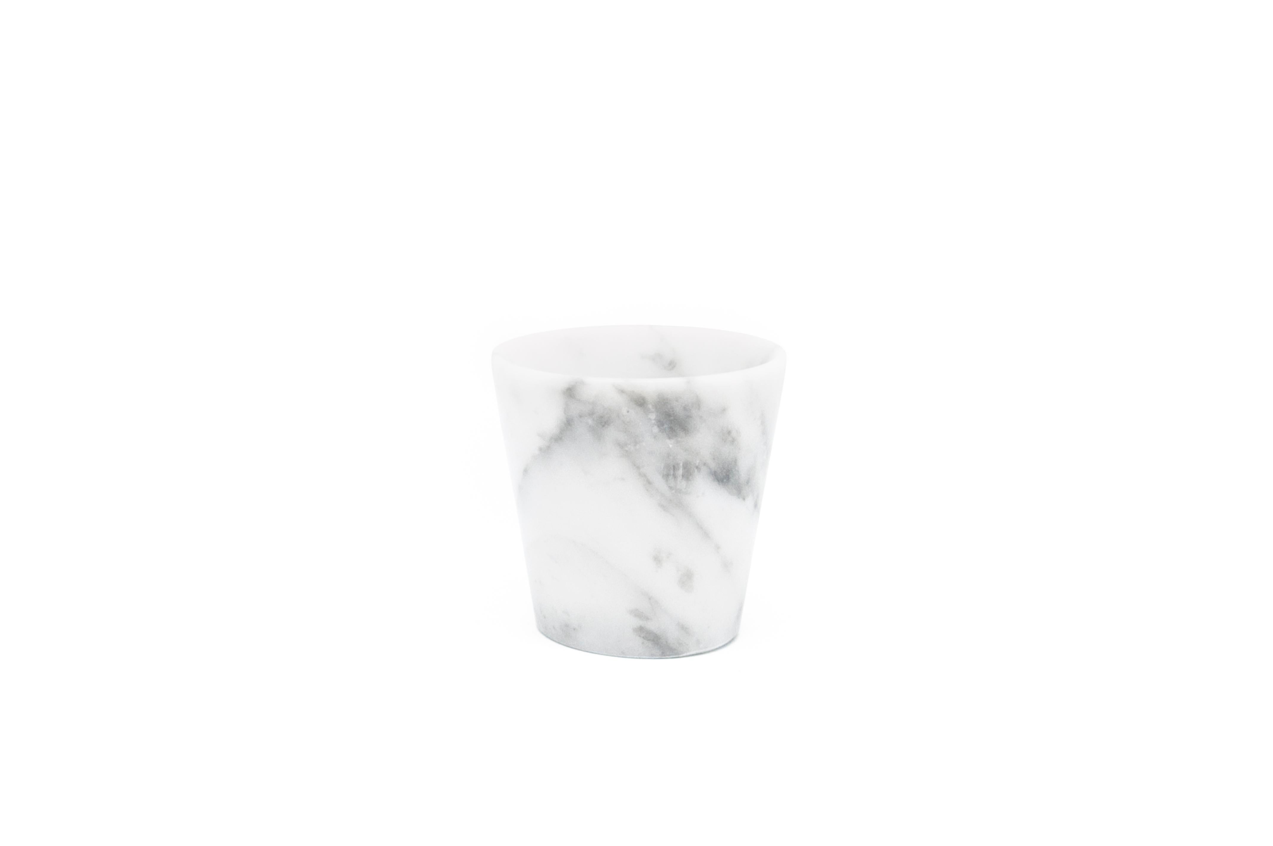 Contemporary Handmade Set of 2 Grappa Glasses in Satin White Carrara Marble For Sale