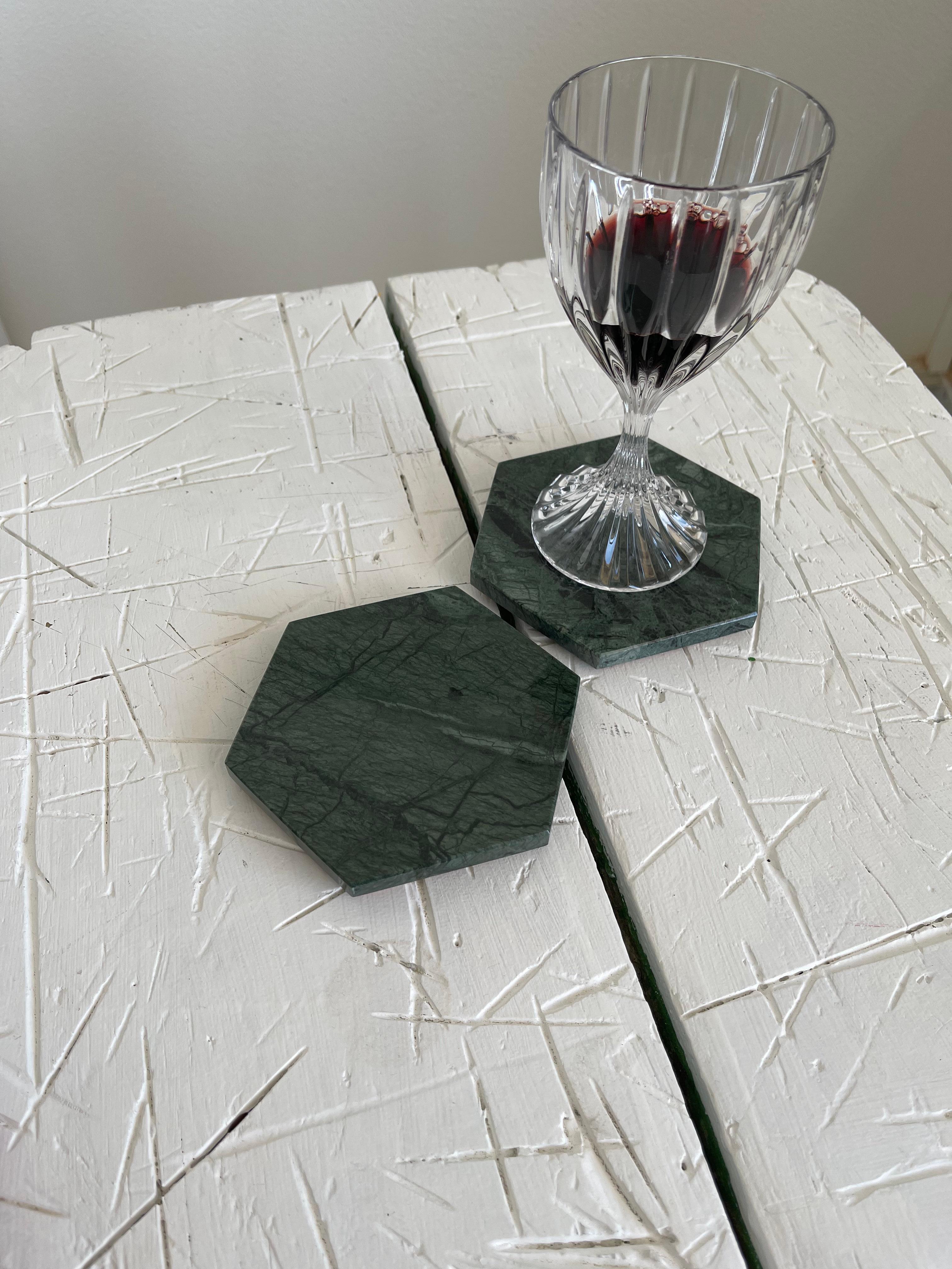 Hand-Crafted Handmade Set of 2 Hexagonal Green Guatemala Marble Coasters For Sale