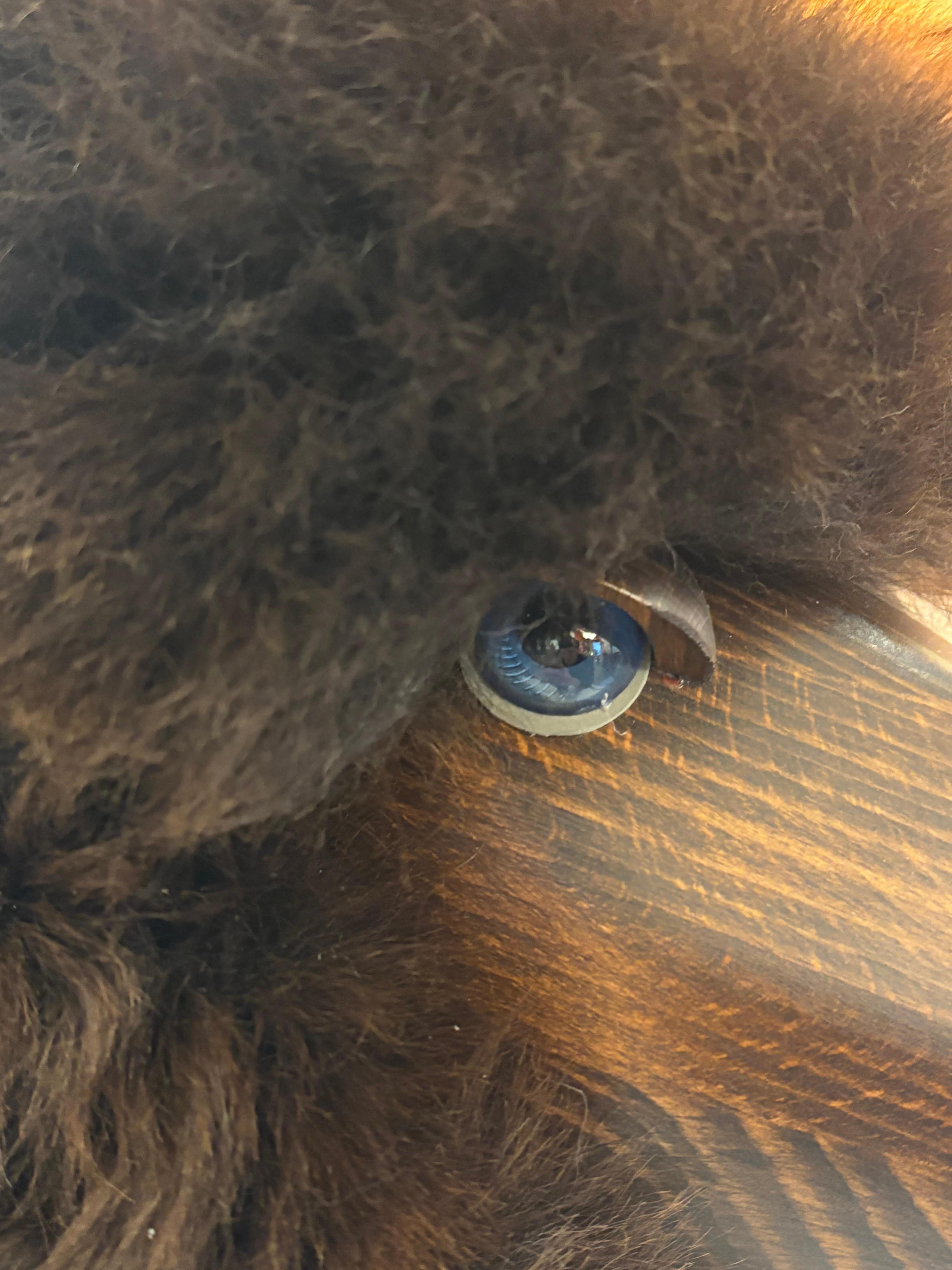Handmade sheep in brown fur and teak wood by Hans Peter Krafft, Meier Germany. en vente 2