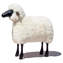 Handgefertigte Schafe aus lockigem weißem Pelz von Hans Peter Krafft, Meier, Deutschland.