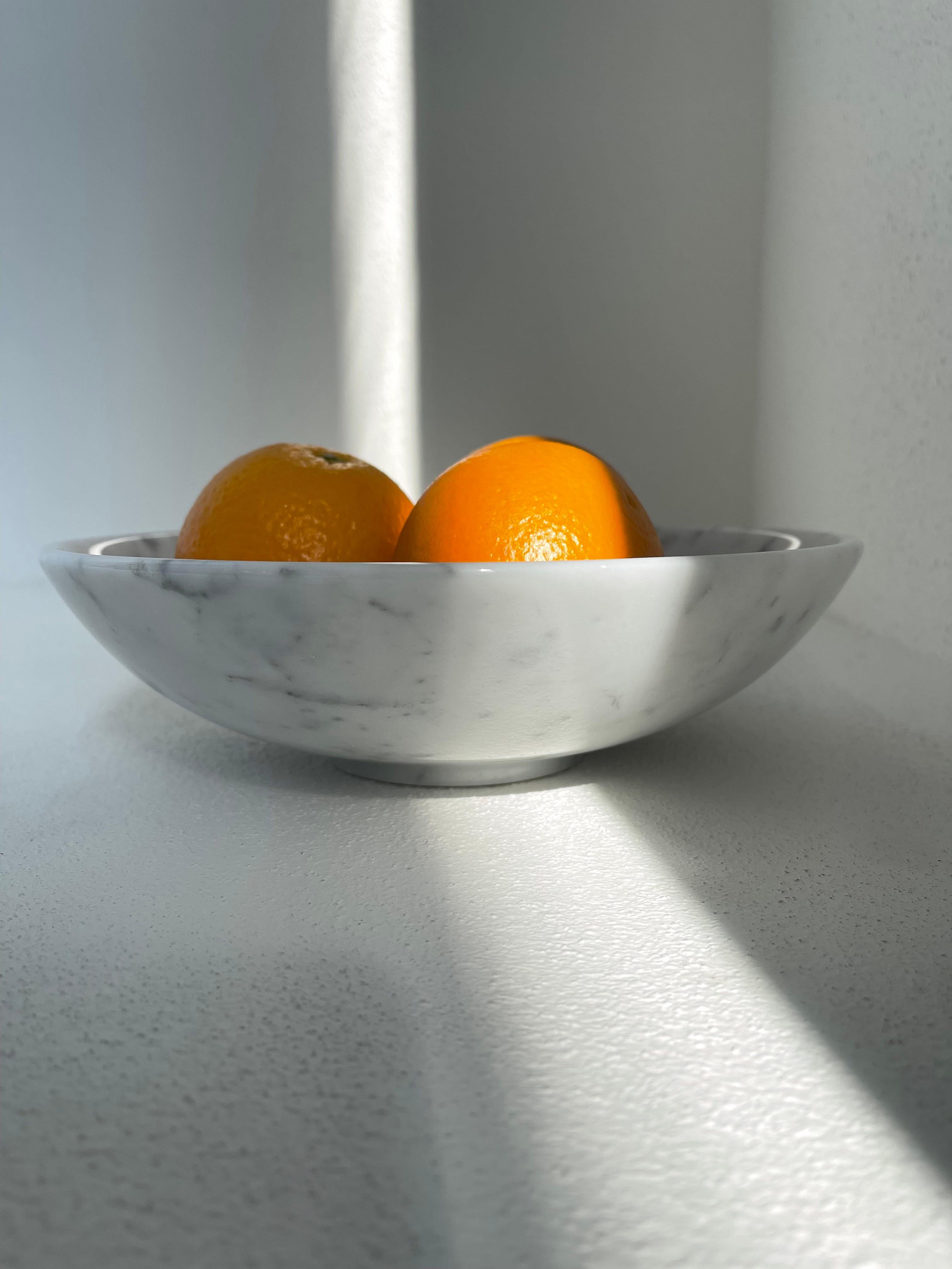 Contemporary Handmade Small Fruit Bowl in White Carrara Marble For Sale