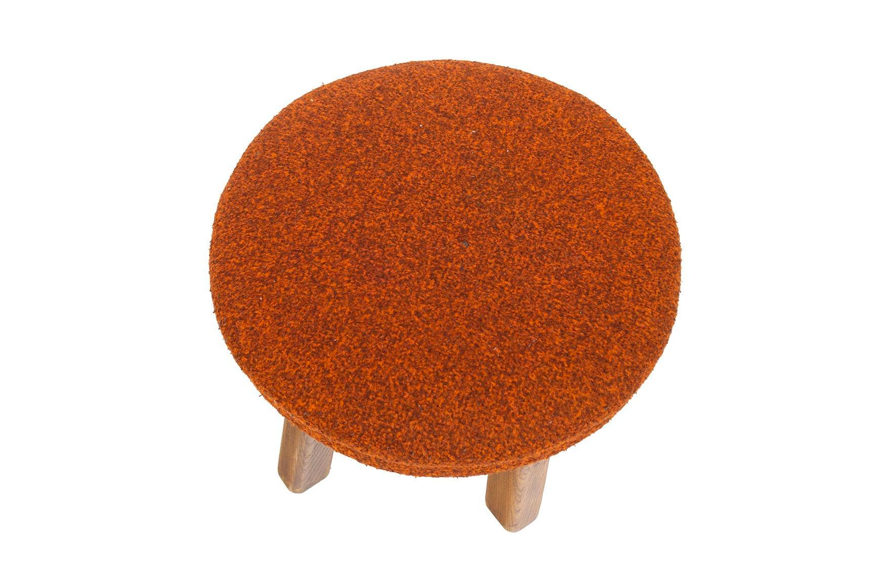 USA, 1960s
Handmade vintage oak stool with chunky legs and burnt orange upholstery. Very cute, personality-filled occasional piece.
CONDITION NOTES: Some mustiness to upholstery, reupholstery or cleaning is recommended. Otherwise, it presents well