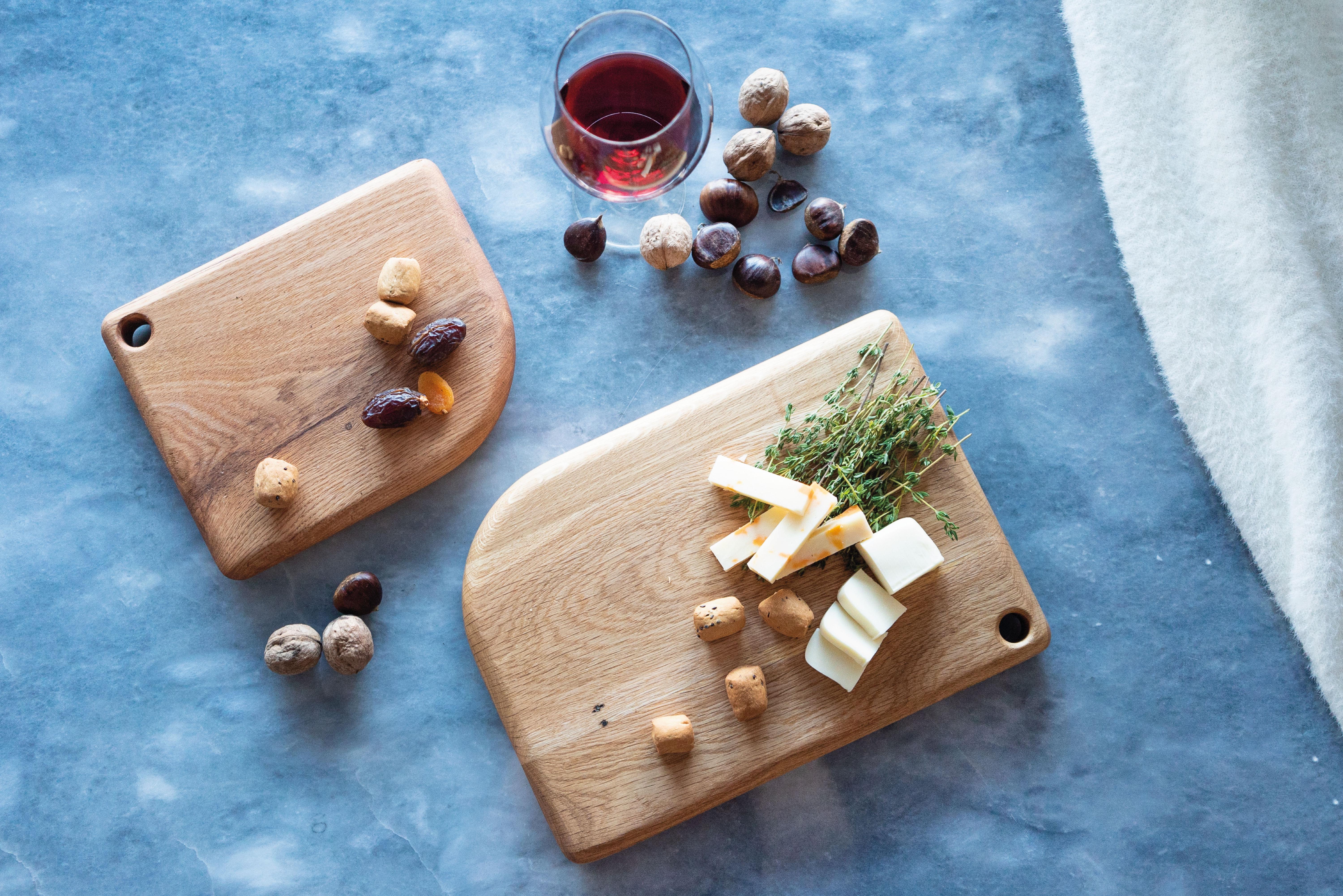 Modern Handmade Solid Oak Wood Charcuterie and Cheese Board Set  For Sale