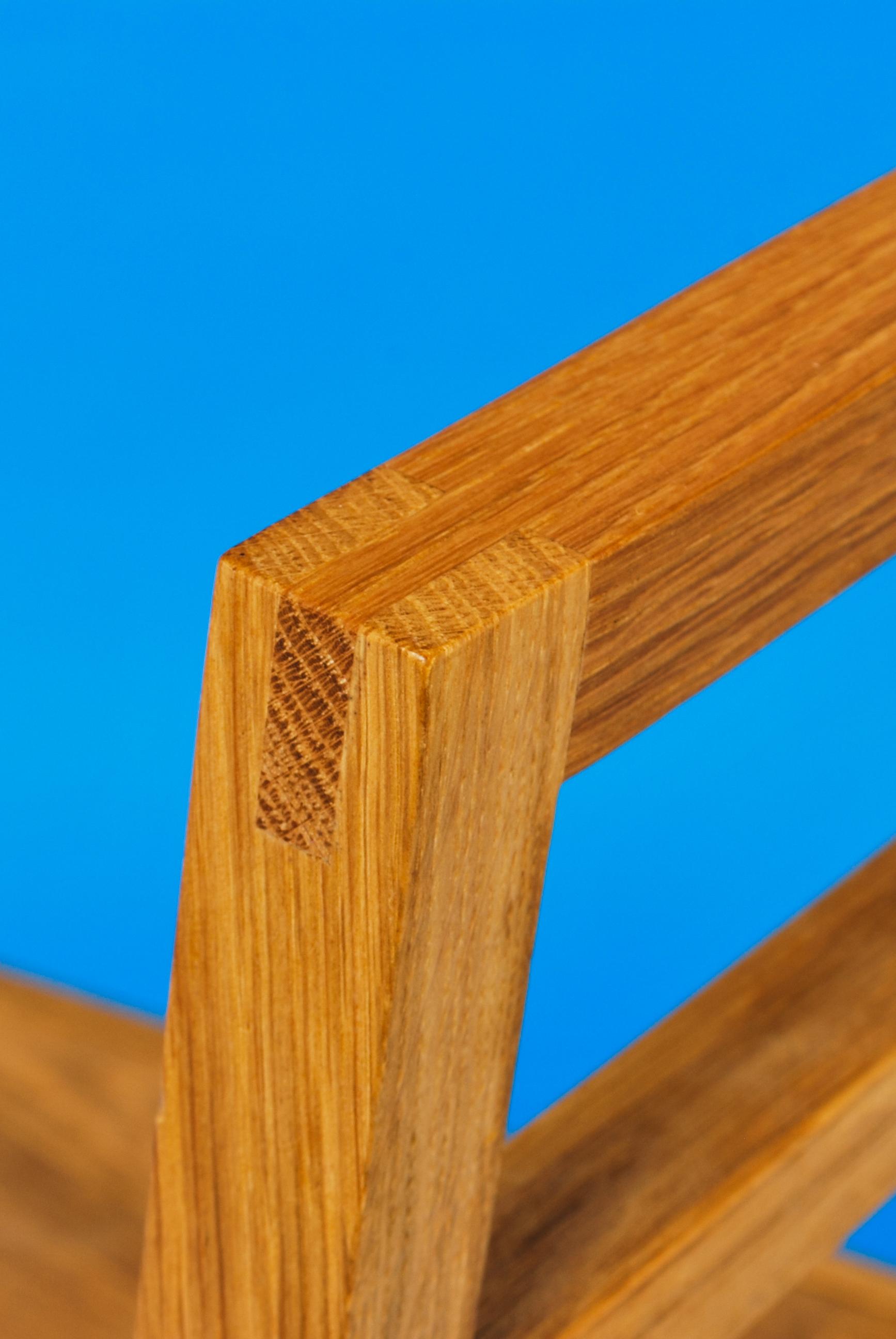Minimalistischer Esszimmerstuhl aus massiver Eiche von James Torble, Lose Fit Furniture, UK im Zustand „Neu“ im Angebot in Bexhill-on-Sea East Sussex, GB
