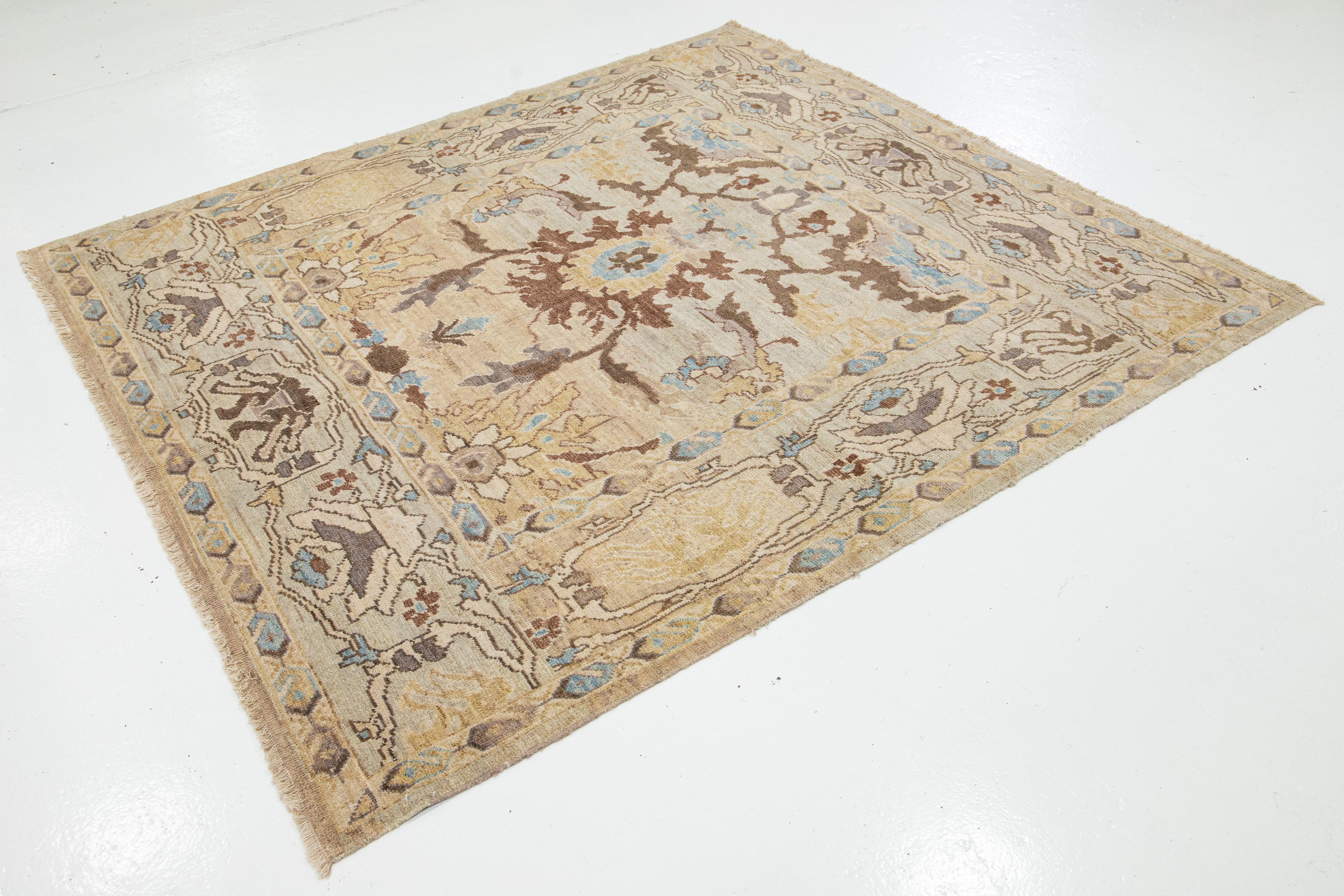 Handmade Square Beige Sultanabad Wool Rug With Modern Allover Design In New Condition For Sale In Norwalk, CT