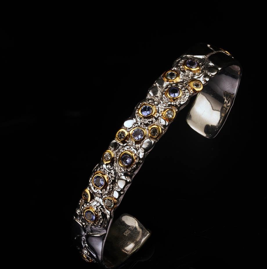 da uomo o donna Bracciale fatto a mano in argento 925 con pietre multiple e accenti d'oro in vendita