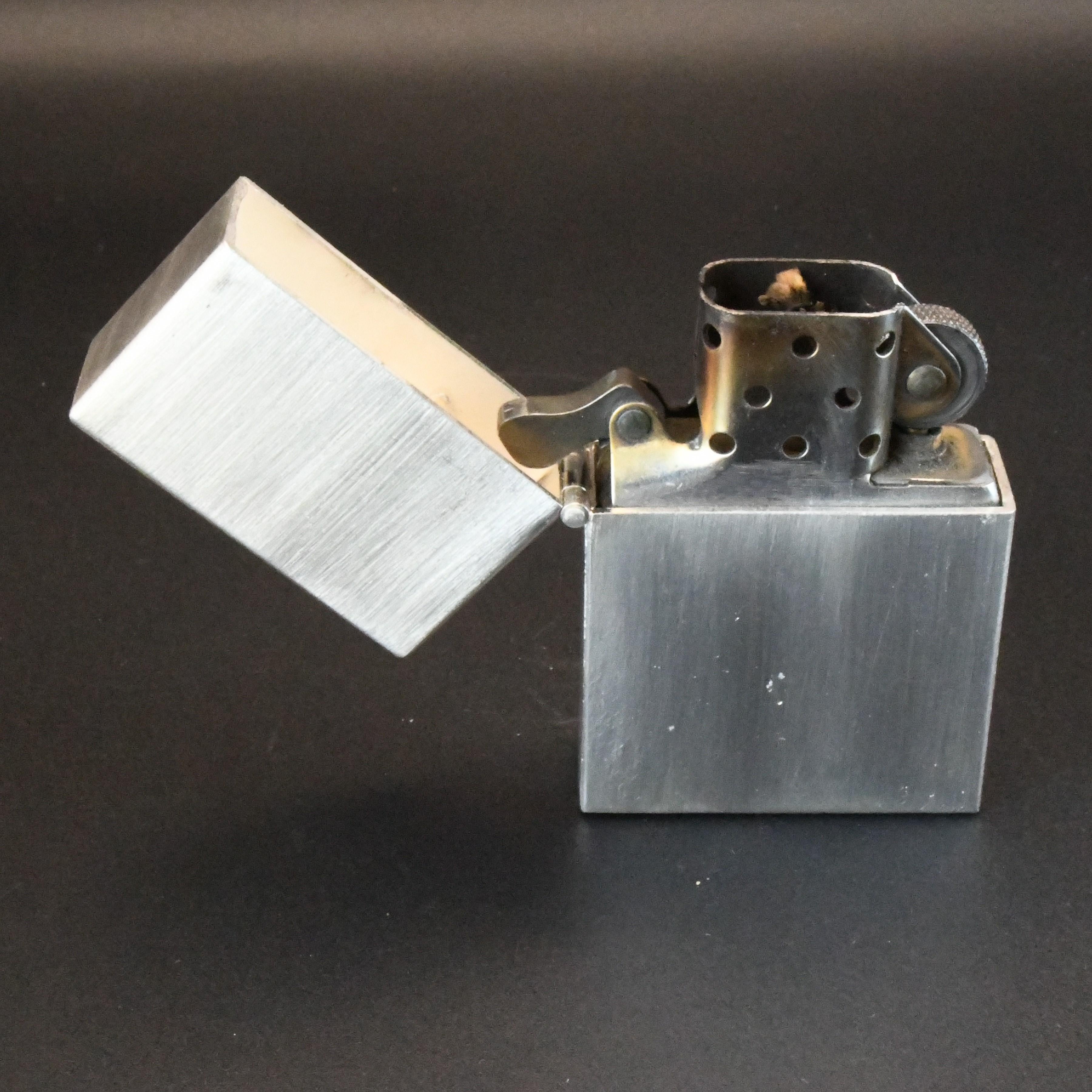 Encendedor de combustible estilo Zippo de plata de ley hecho a mano en venta 6
