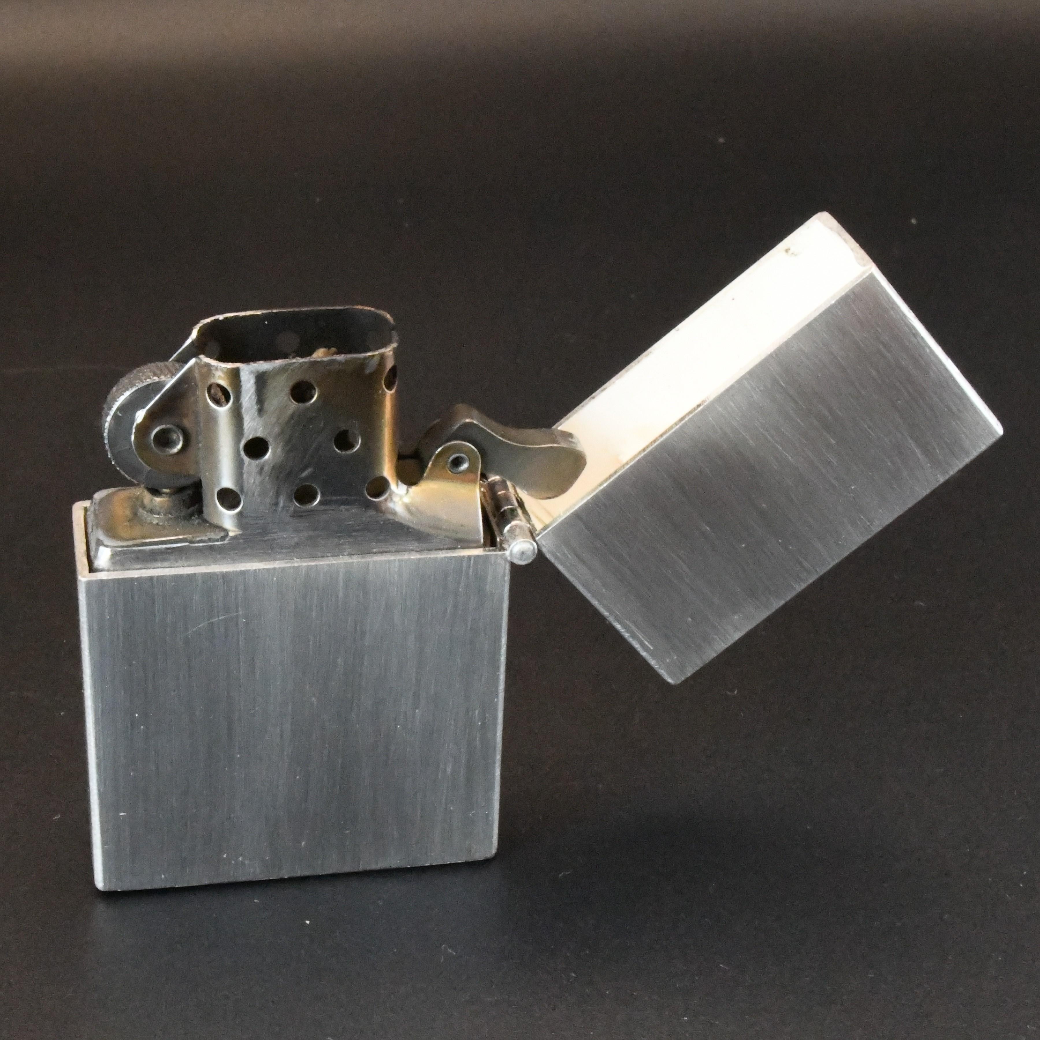 Encendedor de combustible estilo Zippo de plata de ley hecho a mano en venta 7