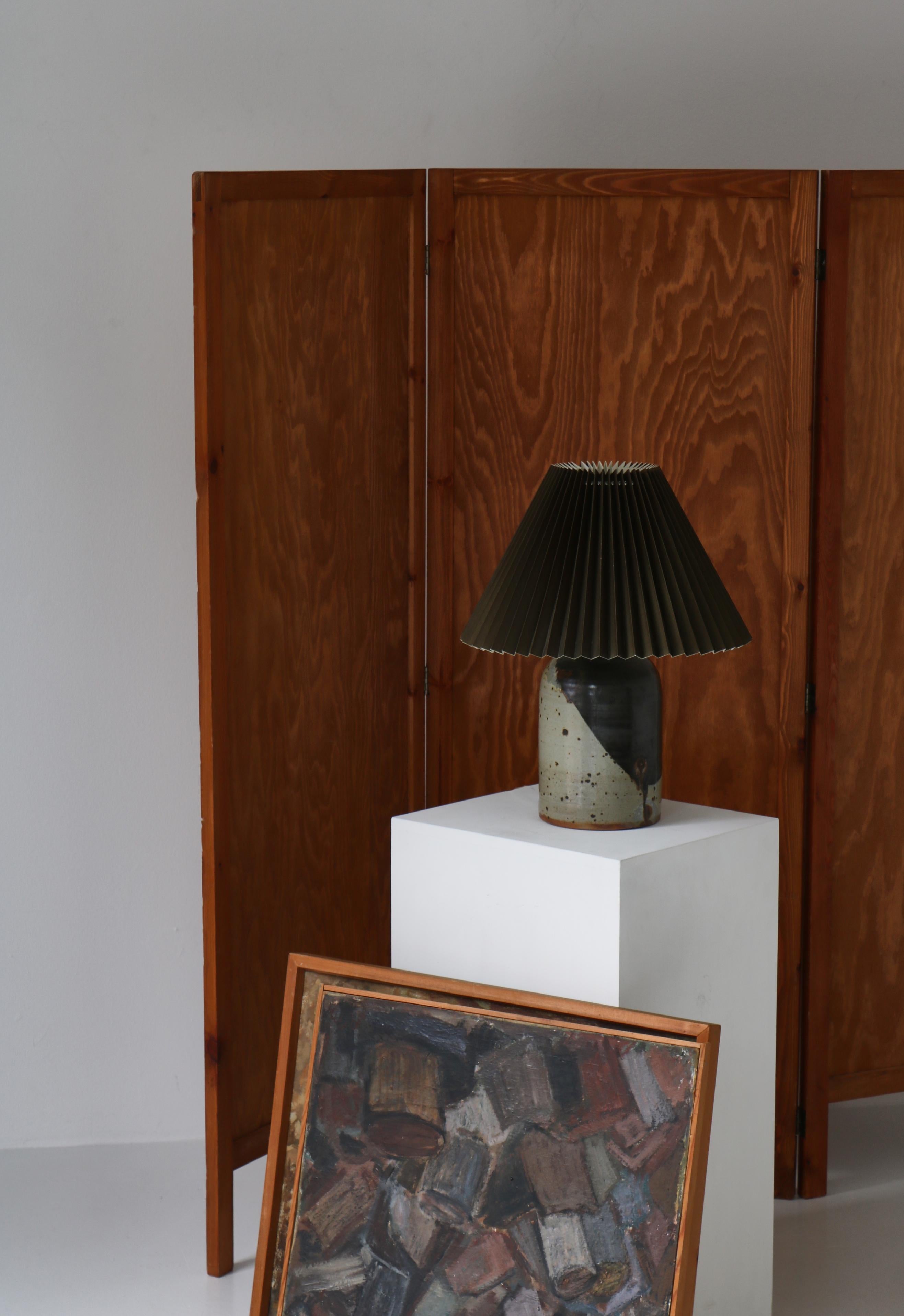 Handmade Stoneware Table Lamp by Ulla Brix, Långhult, Sweden, 1970s For Sale 8