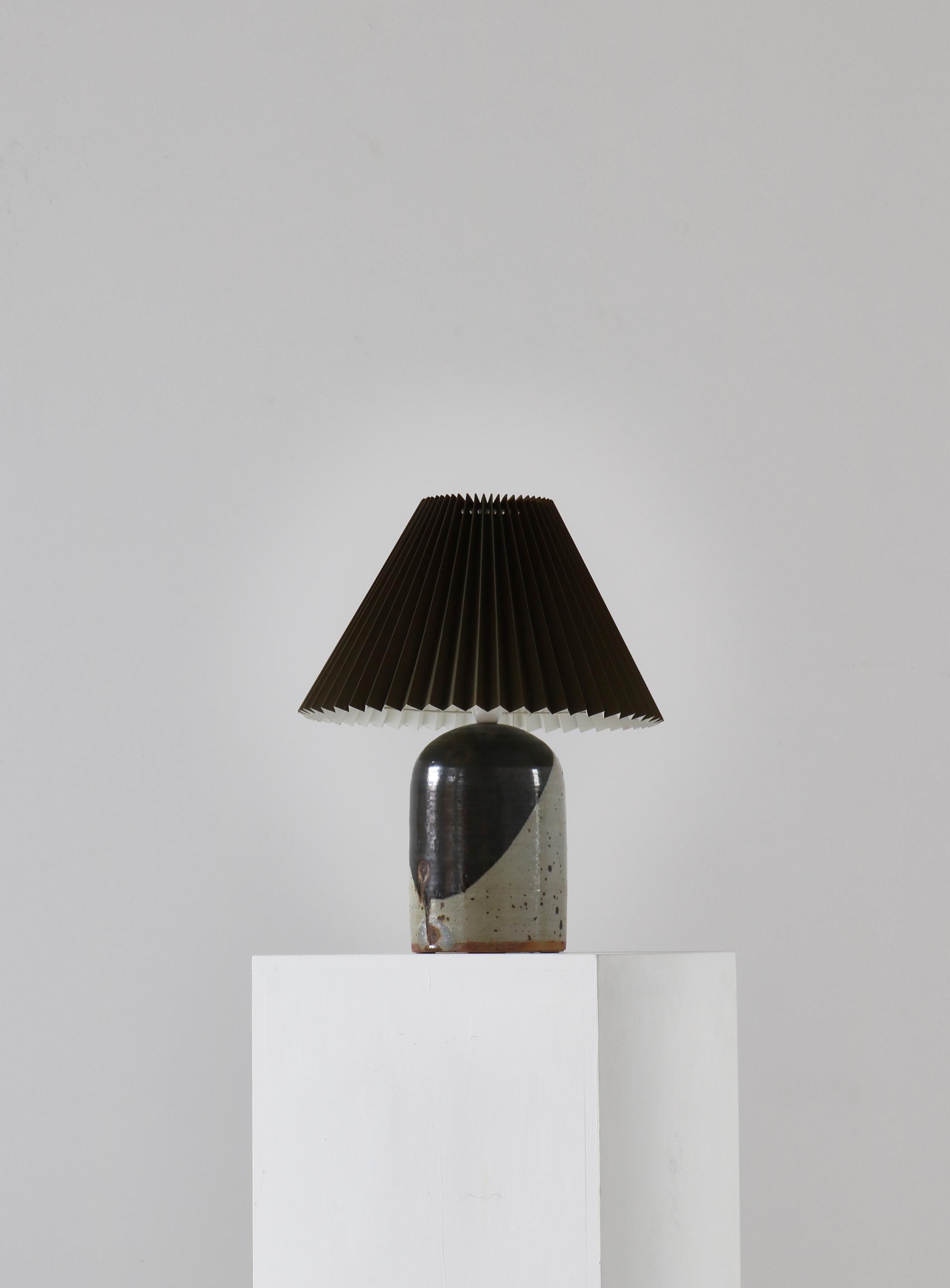 Mid-20th Century Handmade Stoneware Table Lamp by Ulla Brix, Långhult, Sweden, 1970s For Sale