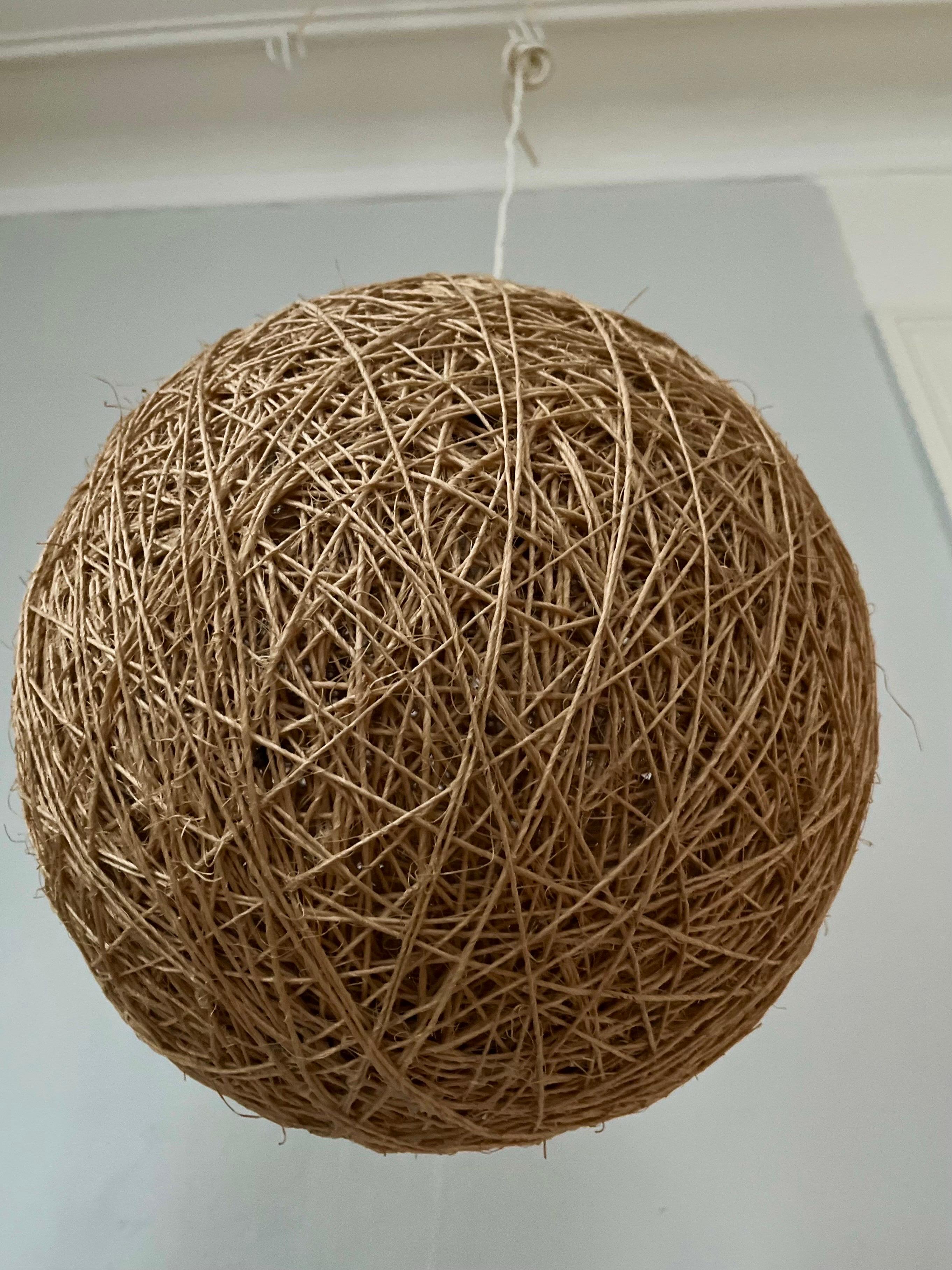 Handmade string hemp pendant 1960s/1970s For Sale 4
