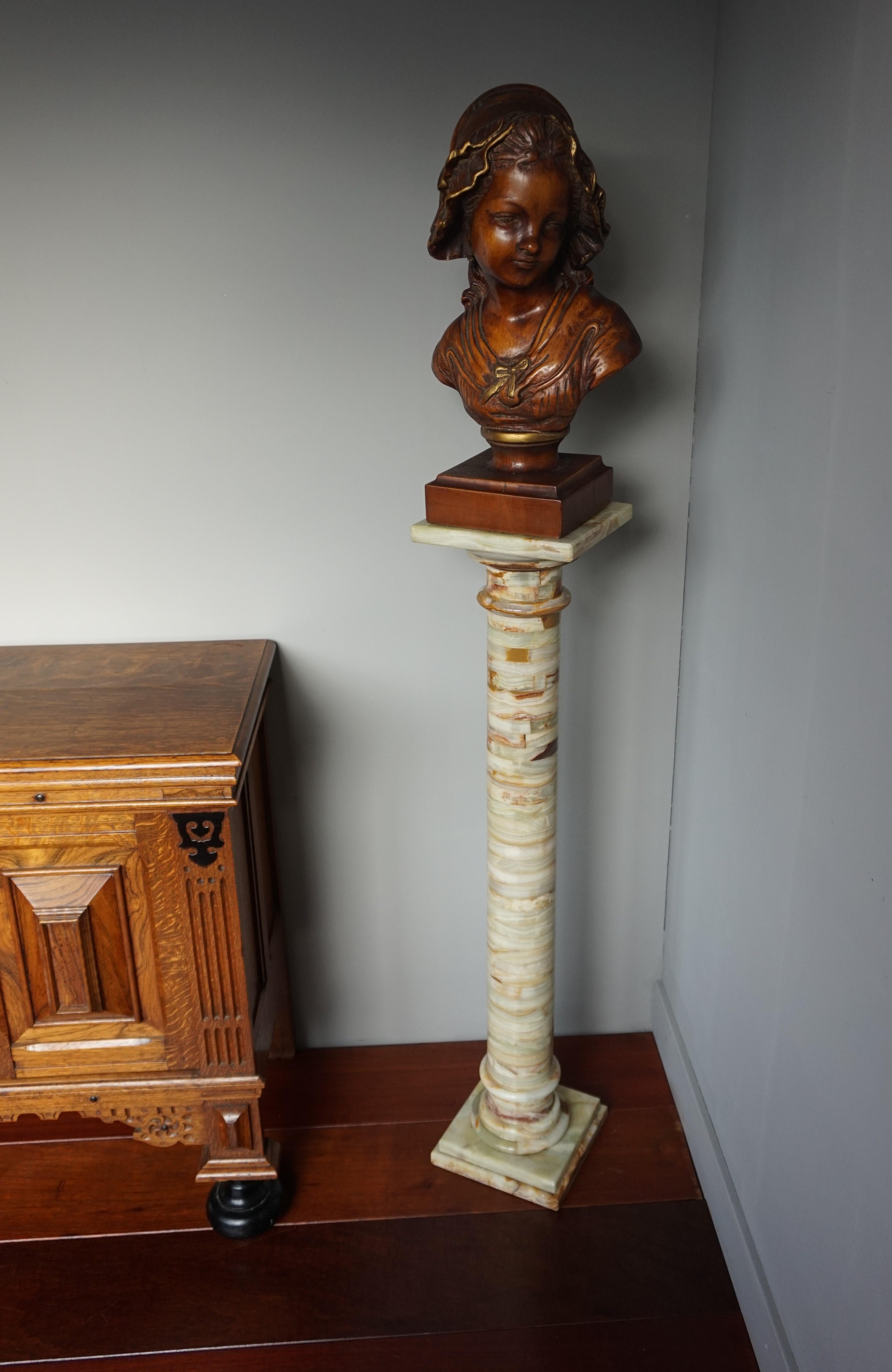Handmade & Stunning Onyx Mineral Stone Tuscan Column Pedestal / Sculpture Stand 3