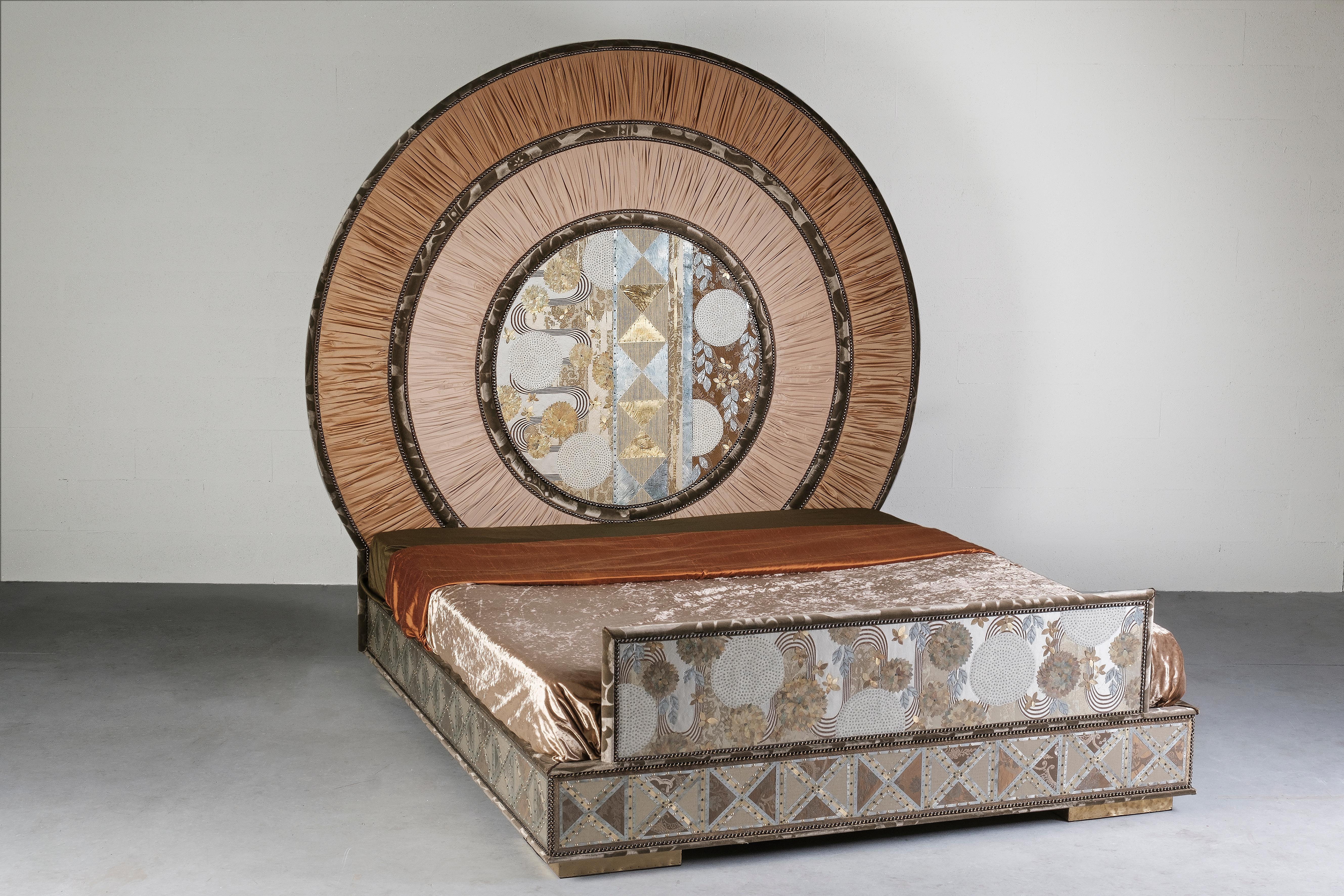Handmade Stunning Unique Luxury Artist Bed For Sale 3
