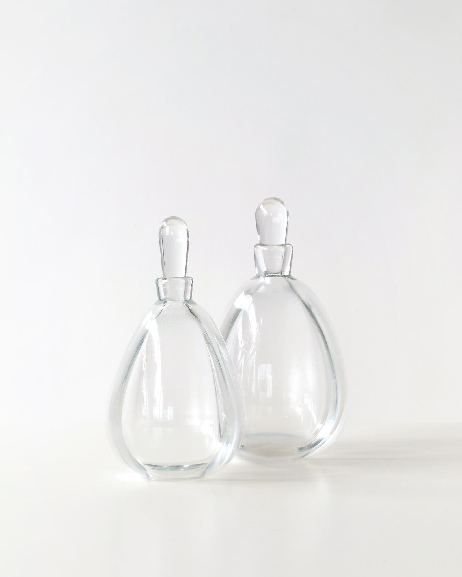 Handmade Swedish Art Glass Bottles by Vicke Lindstrand For Sale 5