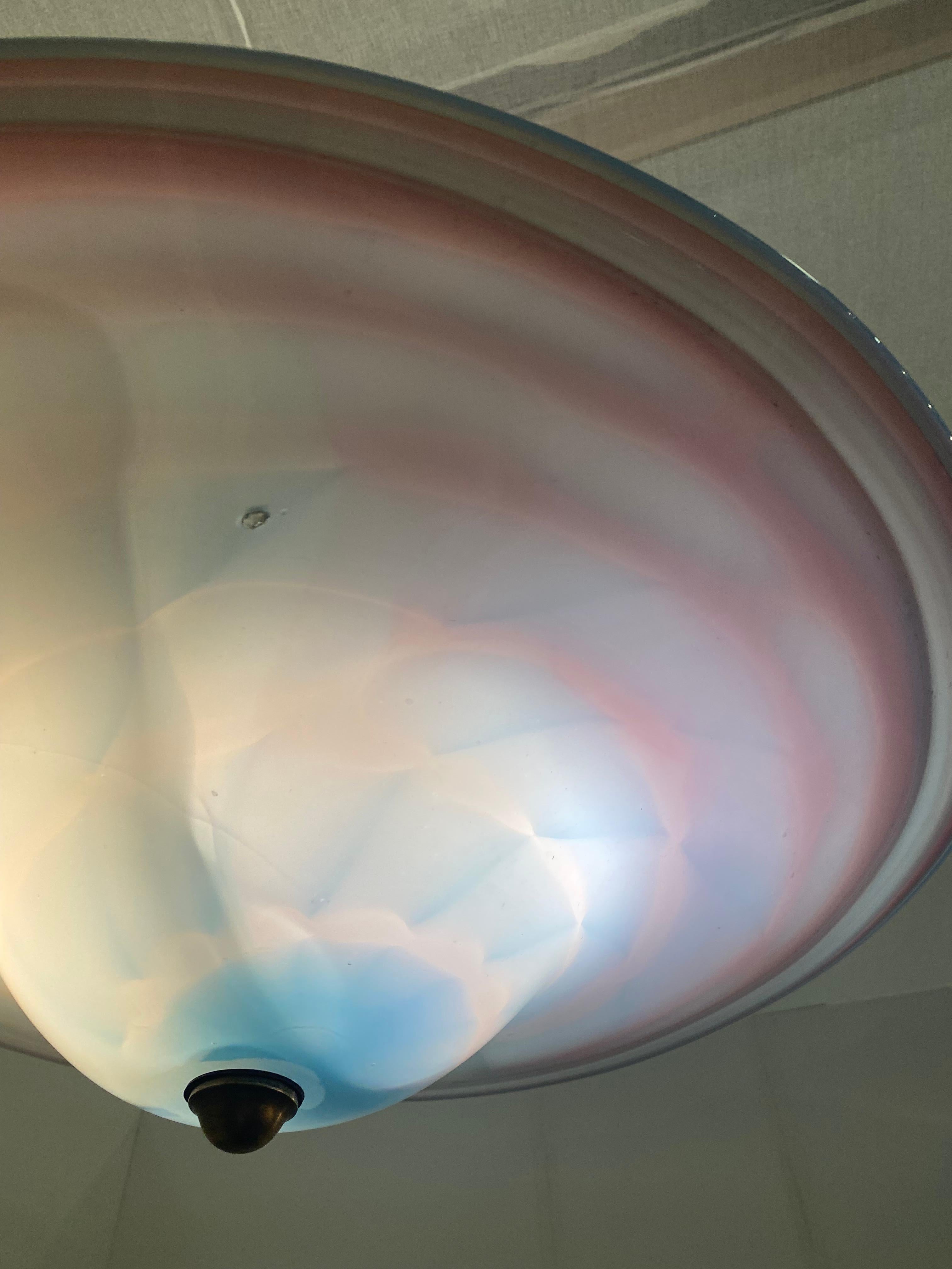 Handgemachte Swirl Murano Glas Decke Lampe Pastell Rosa Blau Italienisch Art Deco 1980s (Ende des 20. Jahrhunderts) im Angebot