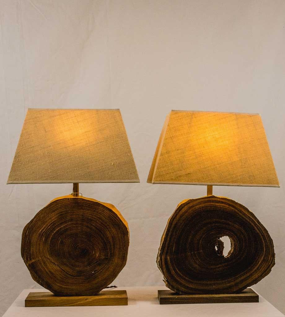 Lámpara de mesa hecha a mano en madera de Palo Santo, Wabi Sabi Home Moderno orgánico en venta